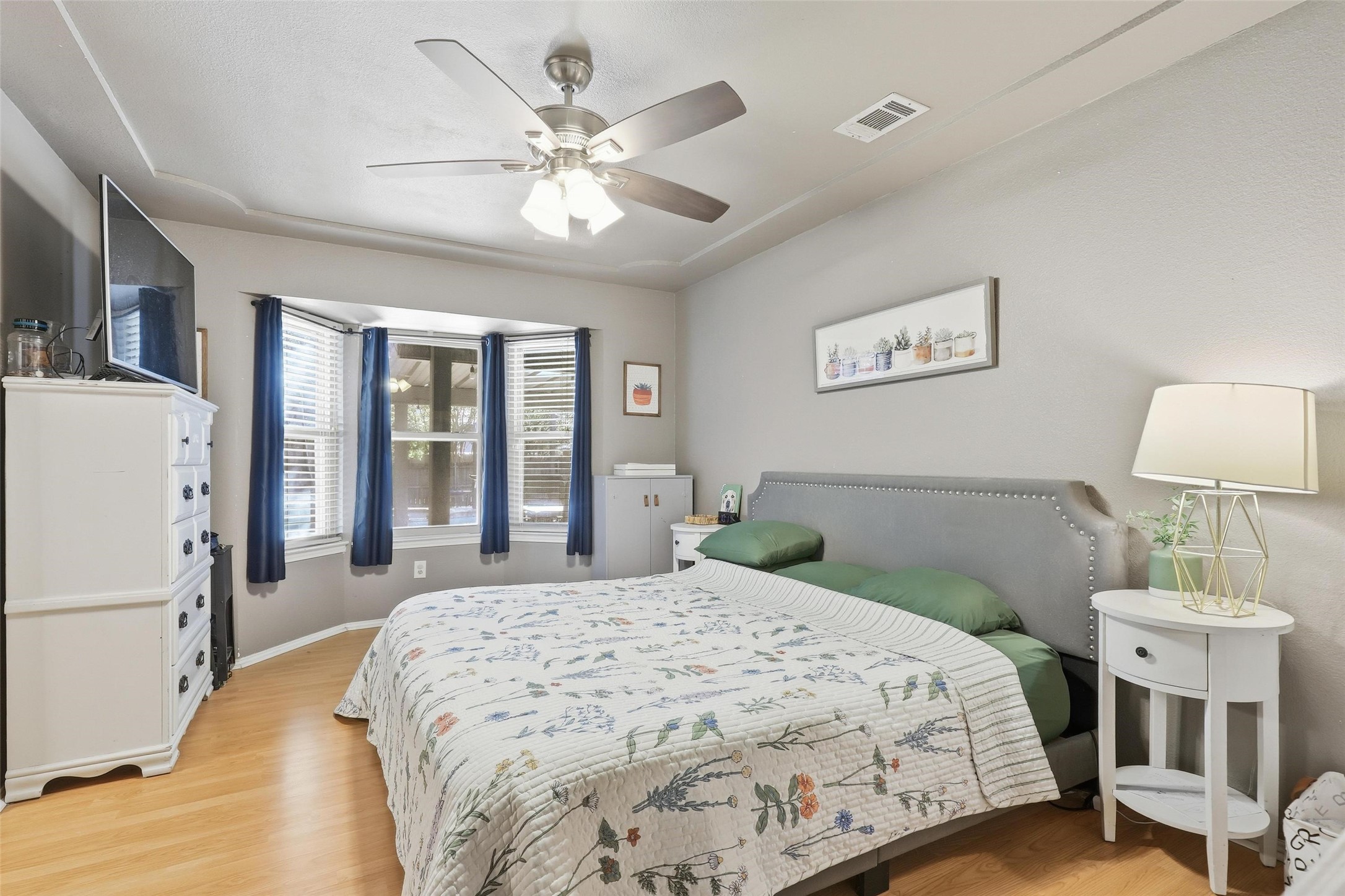 713 Crestview Drive