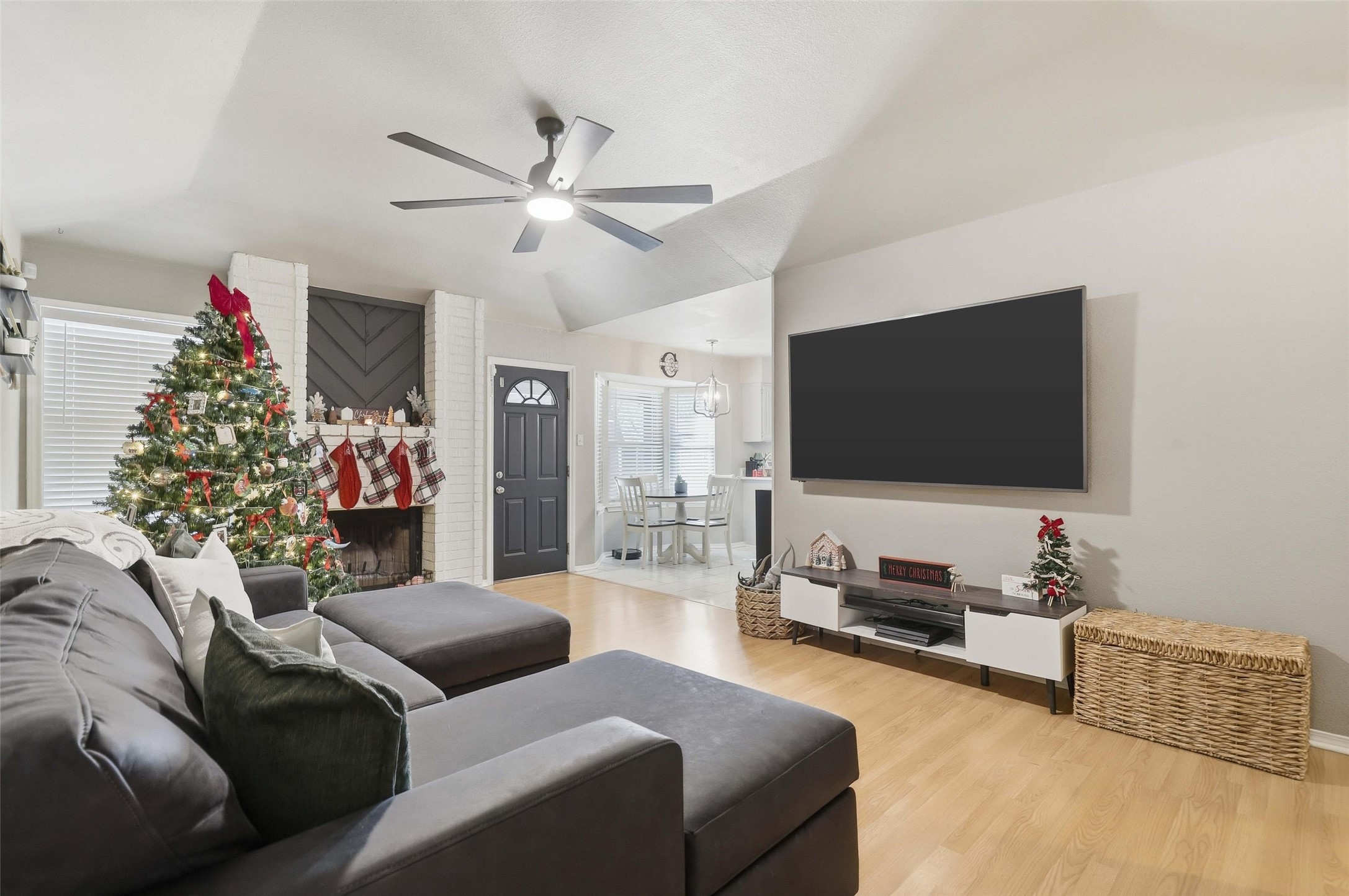 713 Crestview Drive