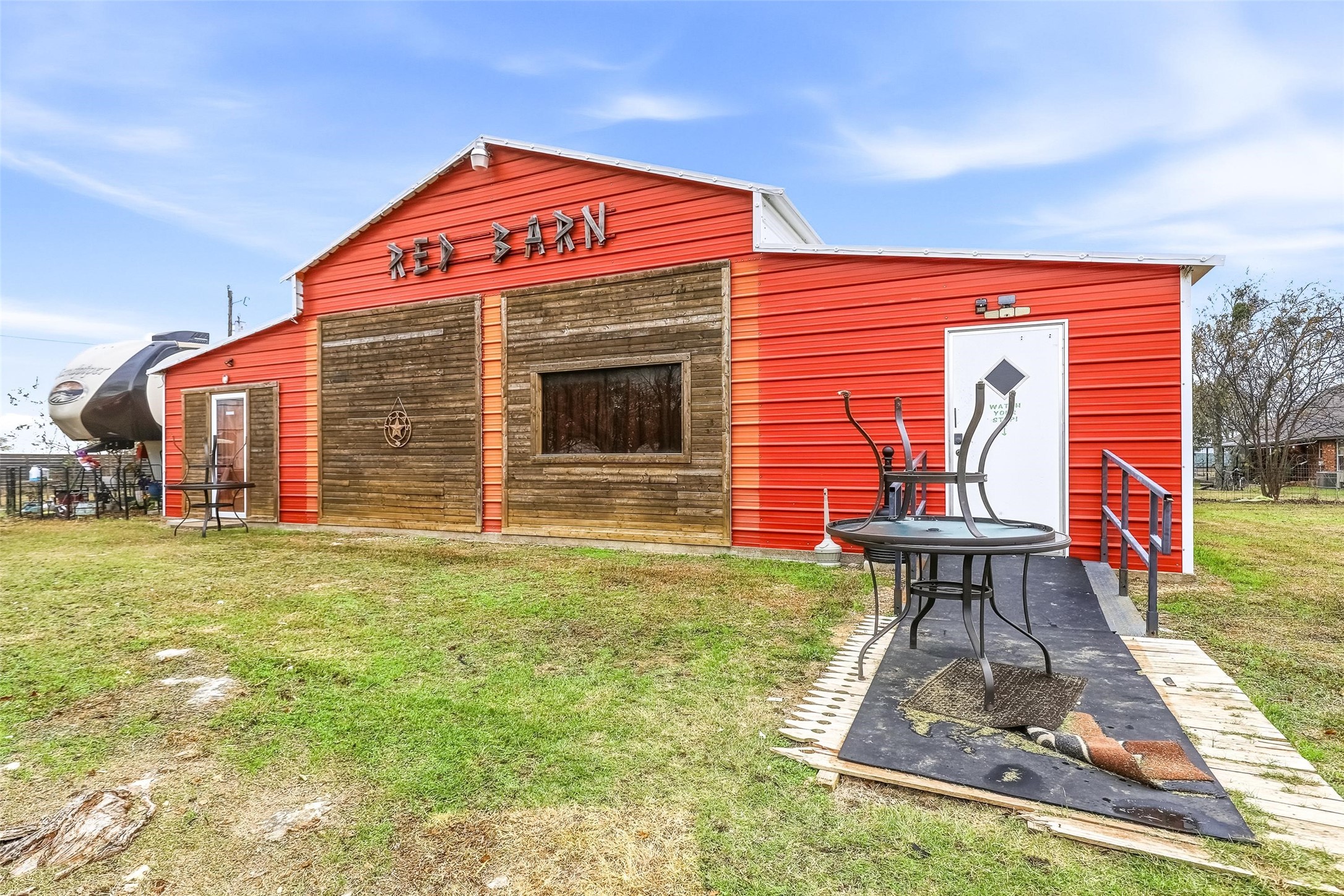 4501 Ascot Drive