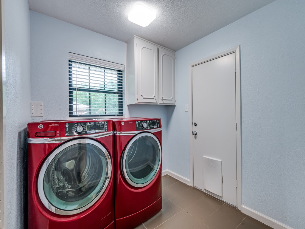 3414 Country Club Road