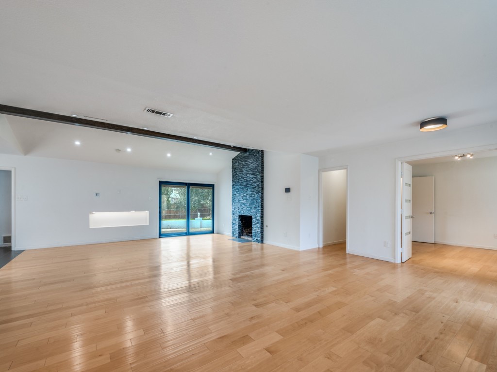 3414 Country Club Road