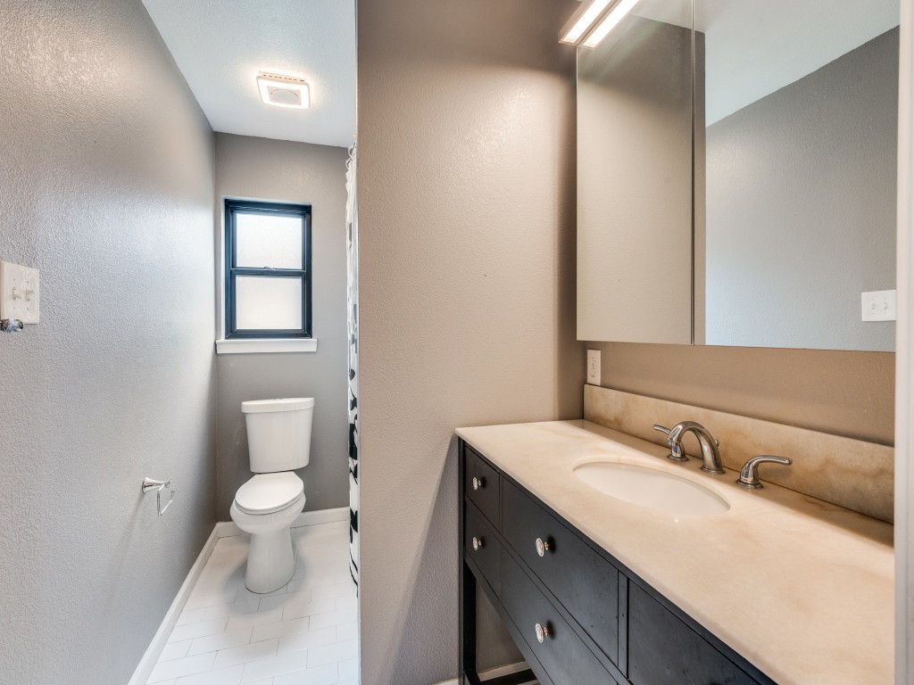 3414 Country Club Road