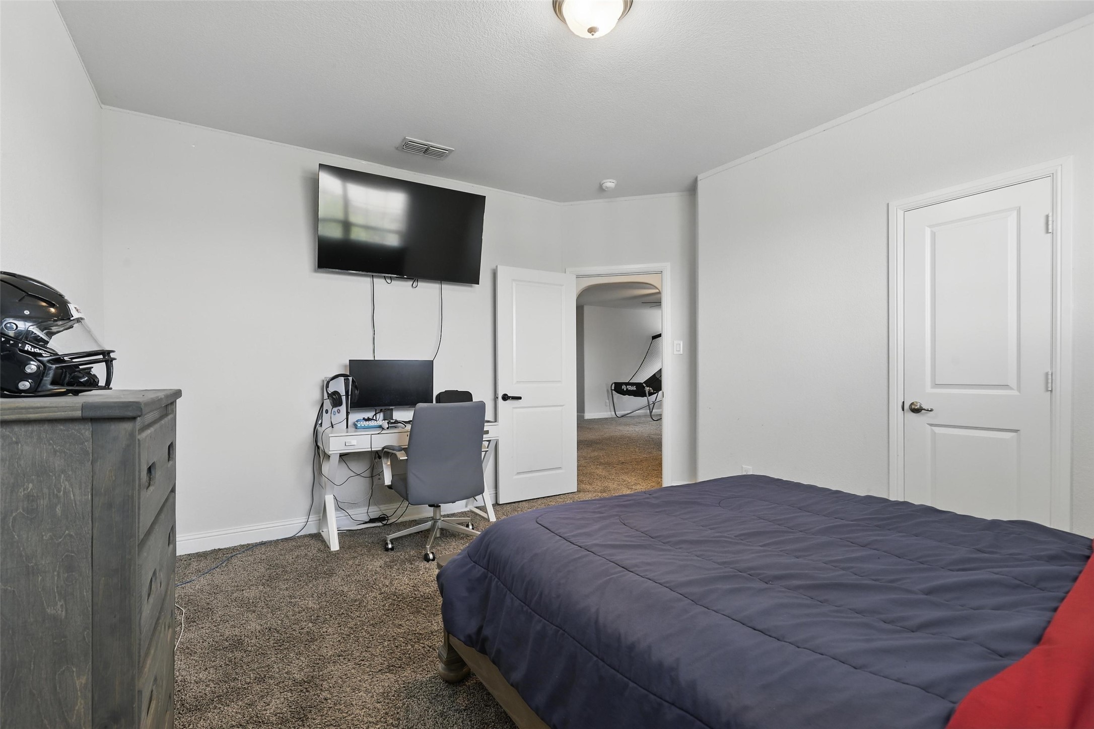 14825 Complacent Way