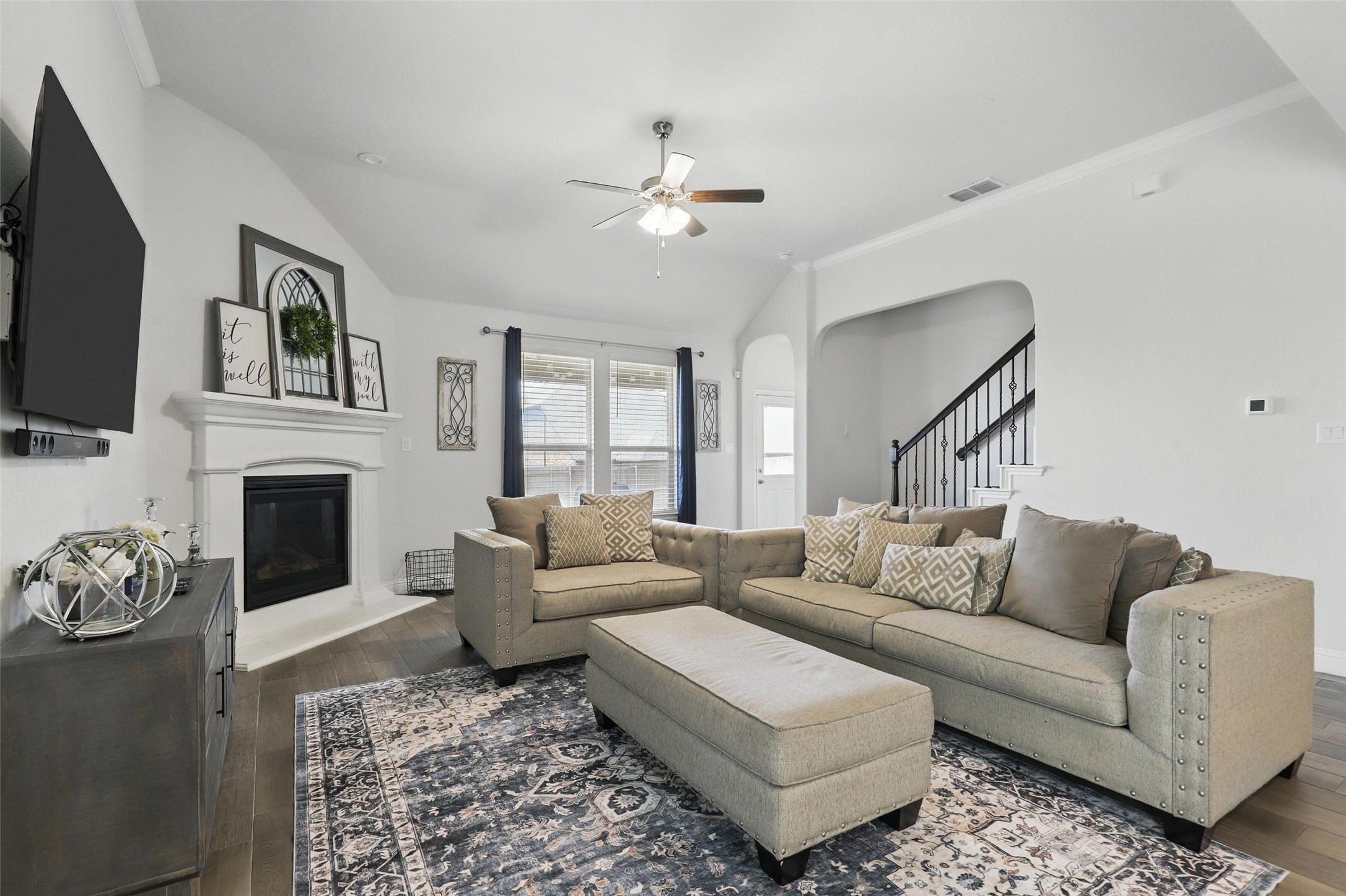 14825 Complacent Way