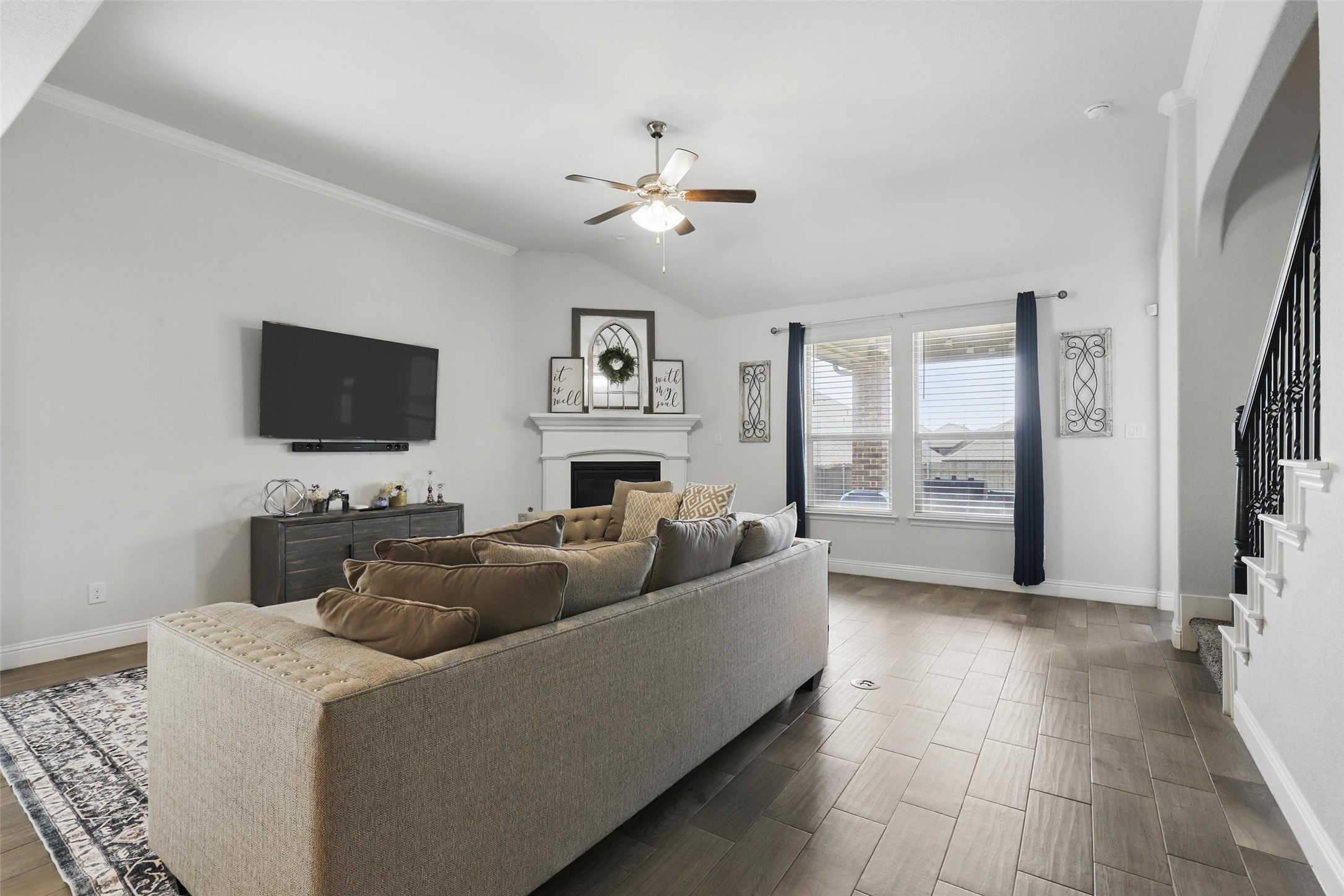 14825 Complacent Way