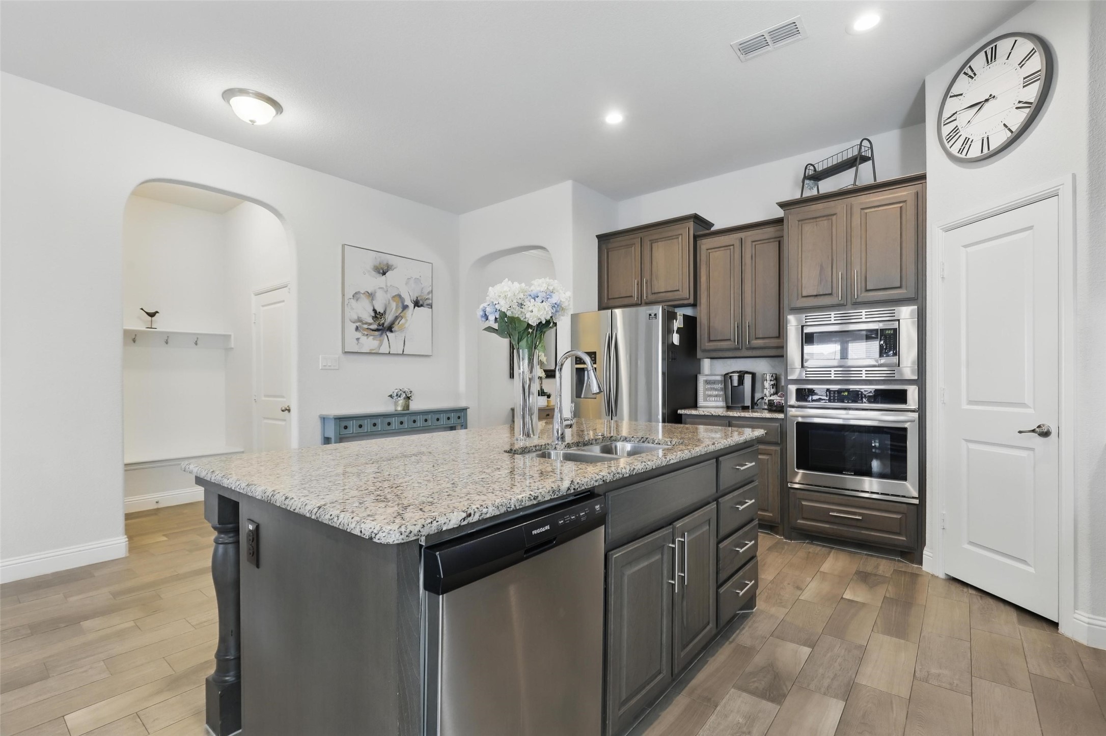 14825 Complacent Way