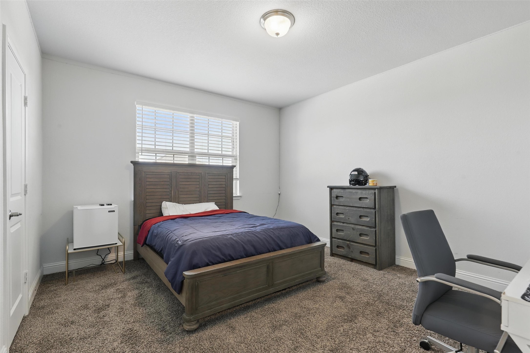 14825 Complacent Way