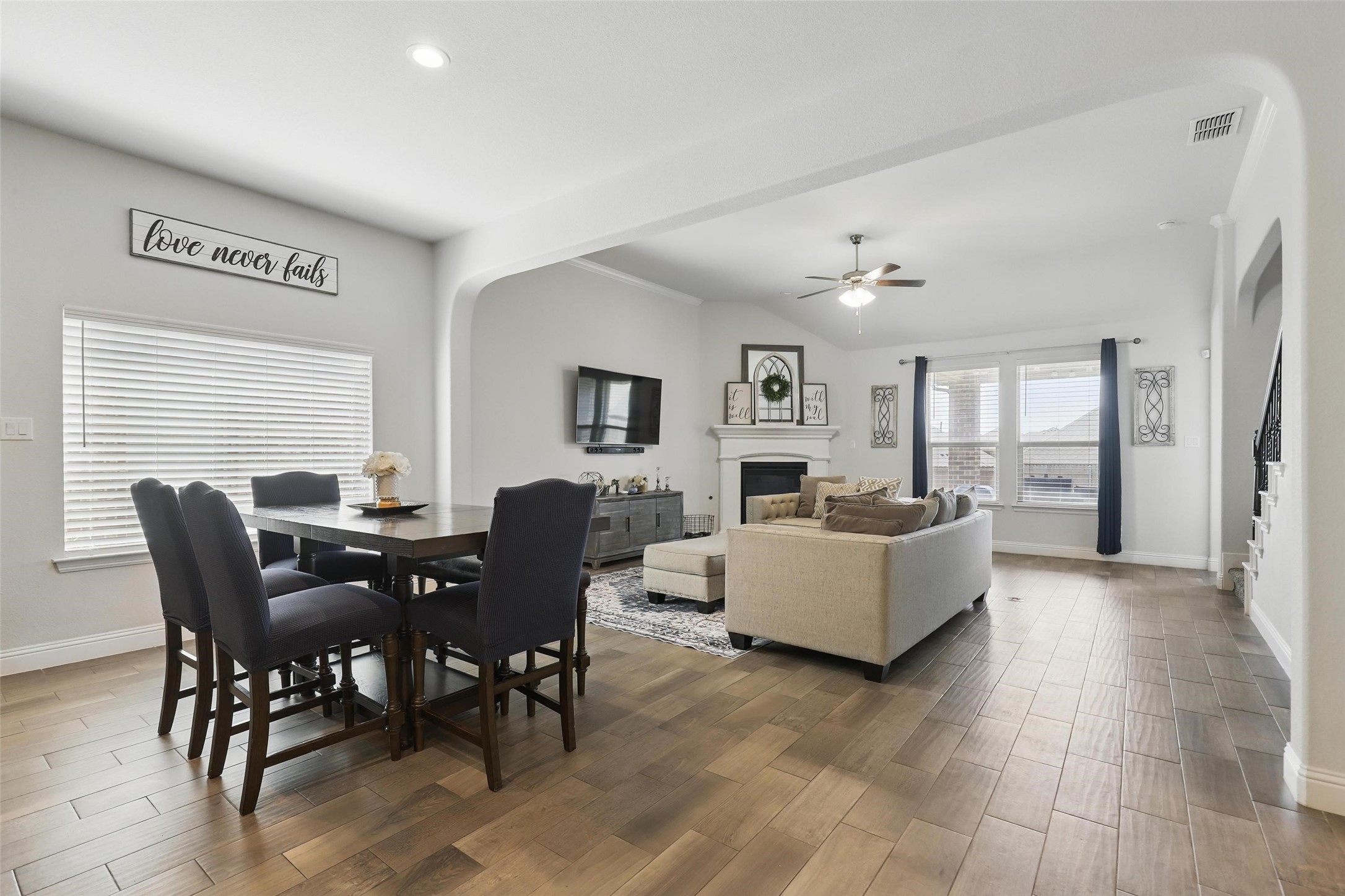 14825 Complacent Way