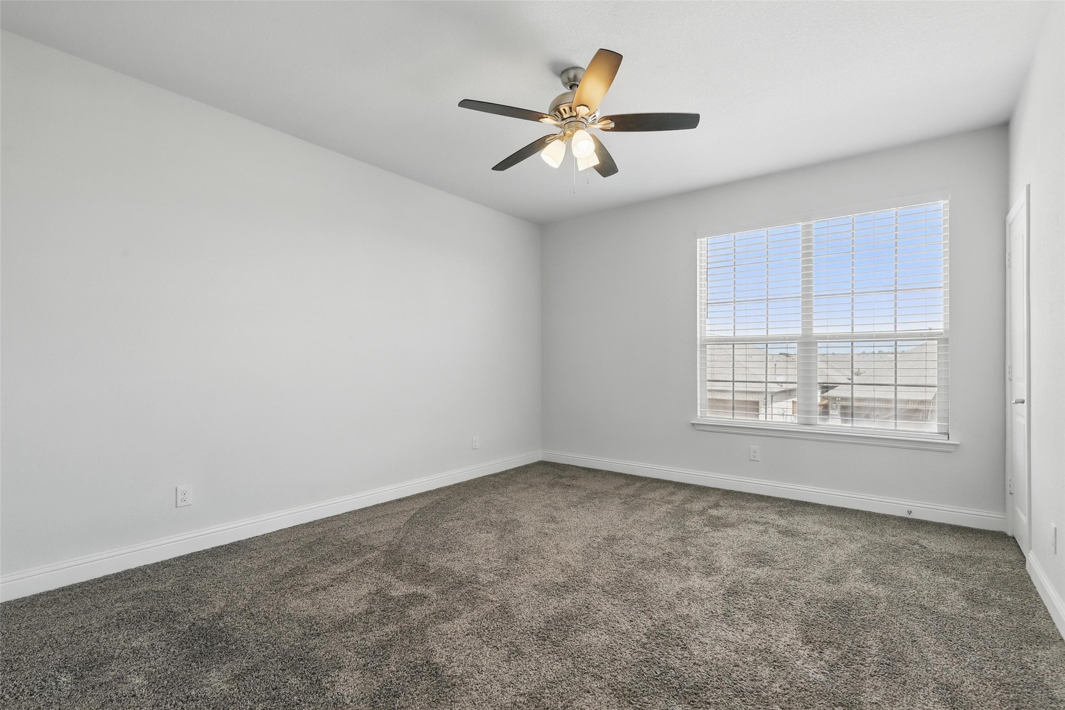 14825 Complacent Way