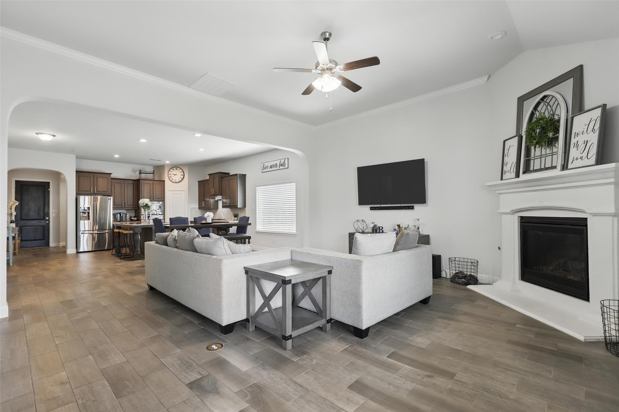 14825 Complacent Way