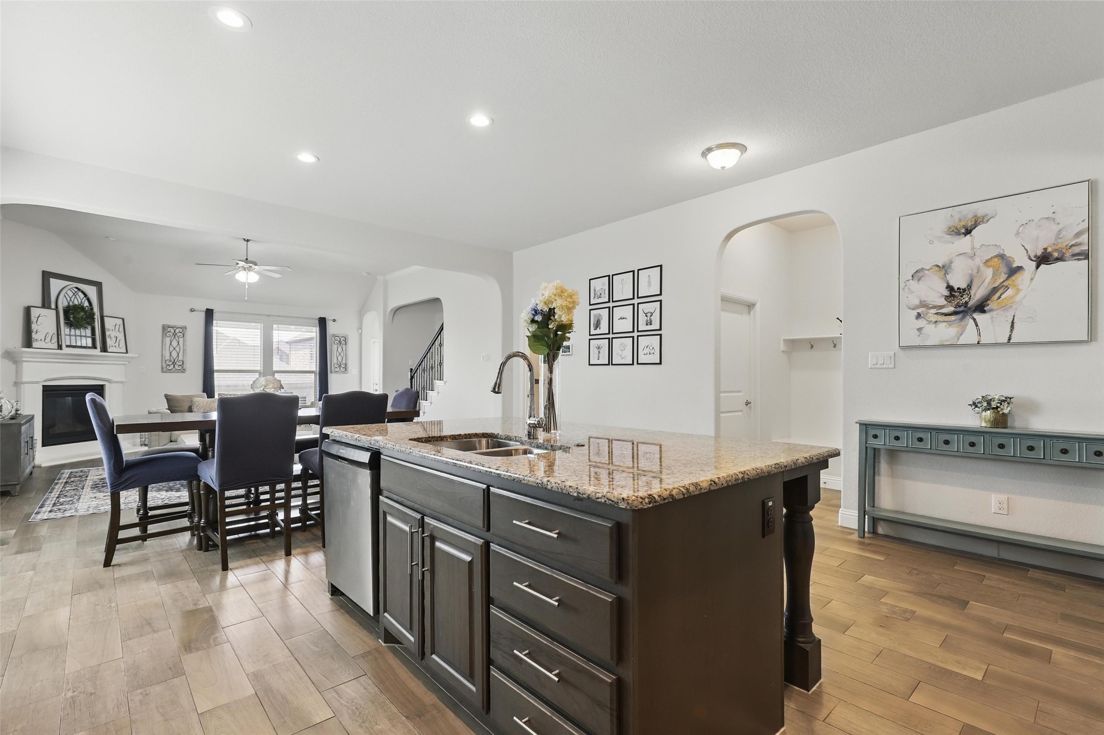 14825 Complacent Way