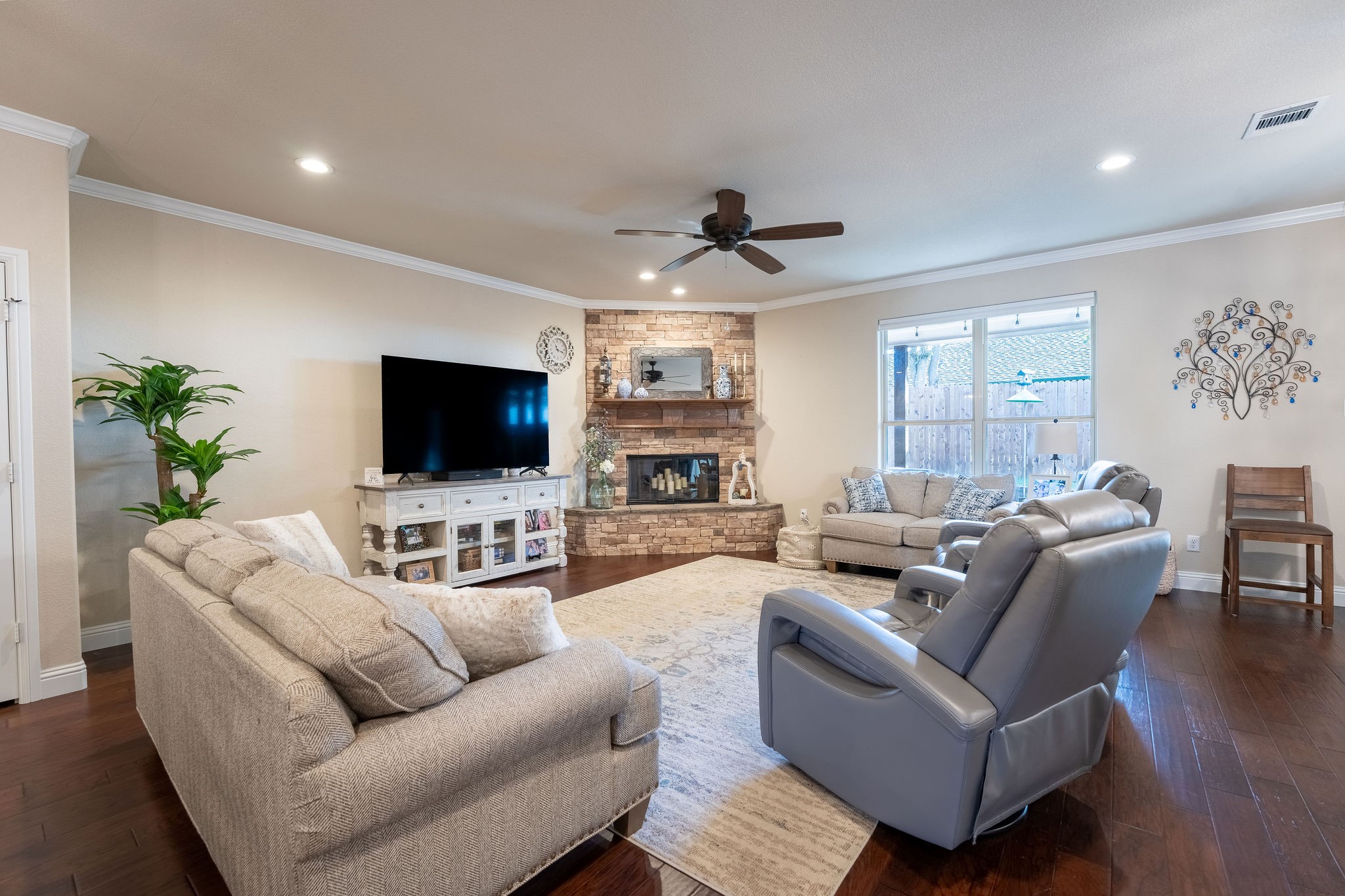 923 White Marlin Drive