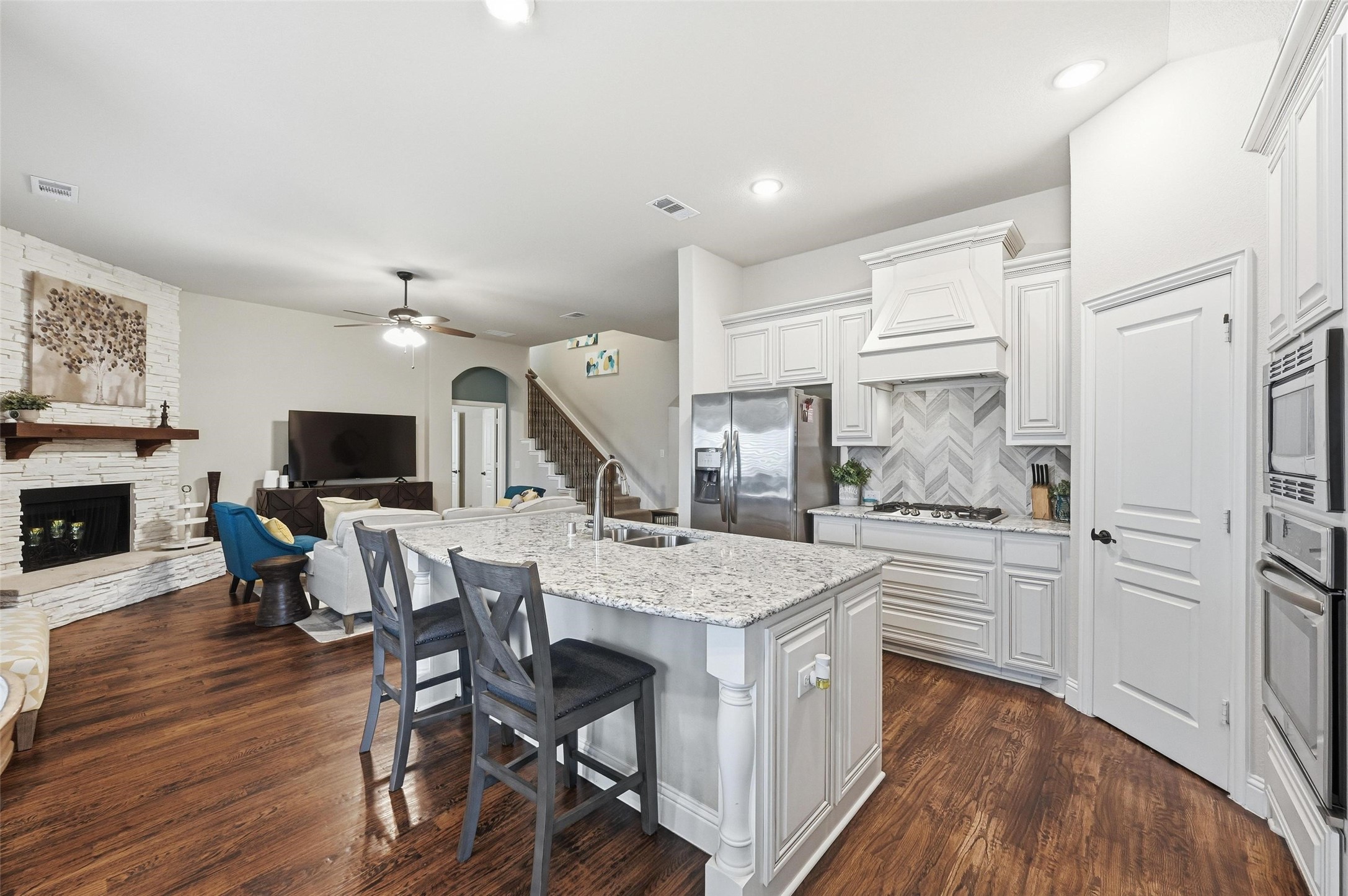 1421 Nighthawk Lane