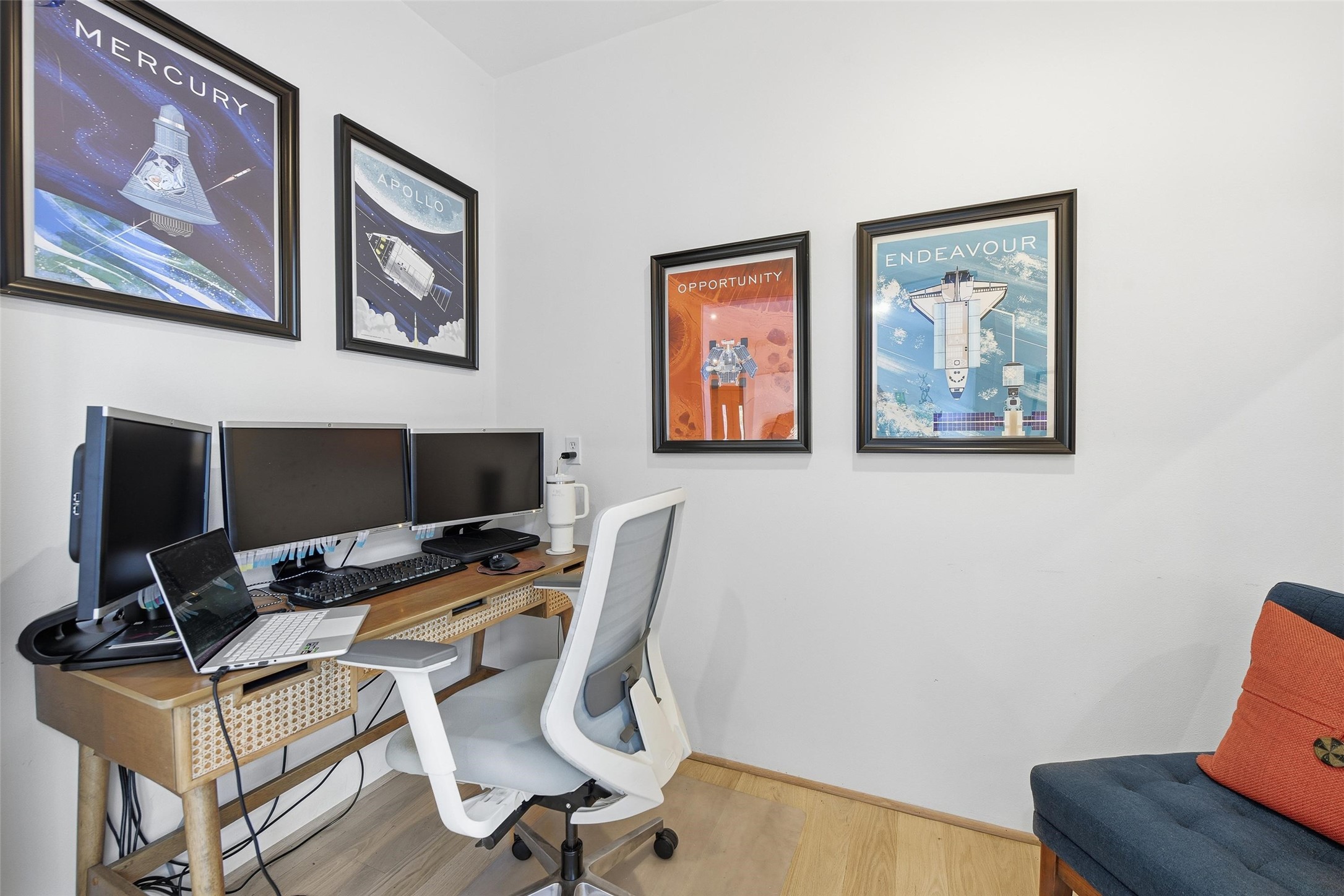 1901 Crockett Circle