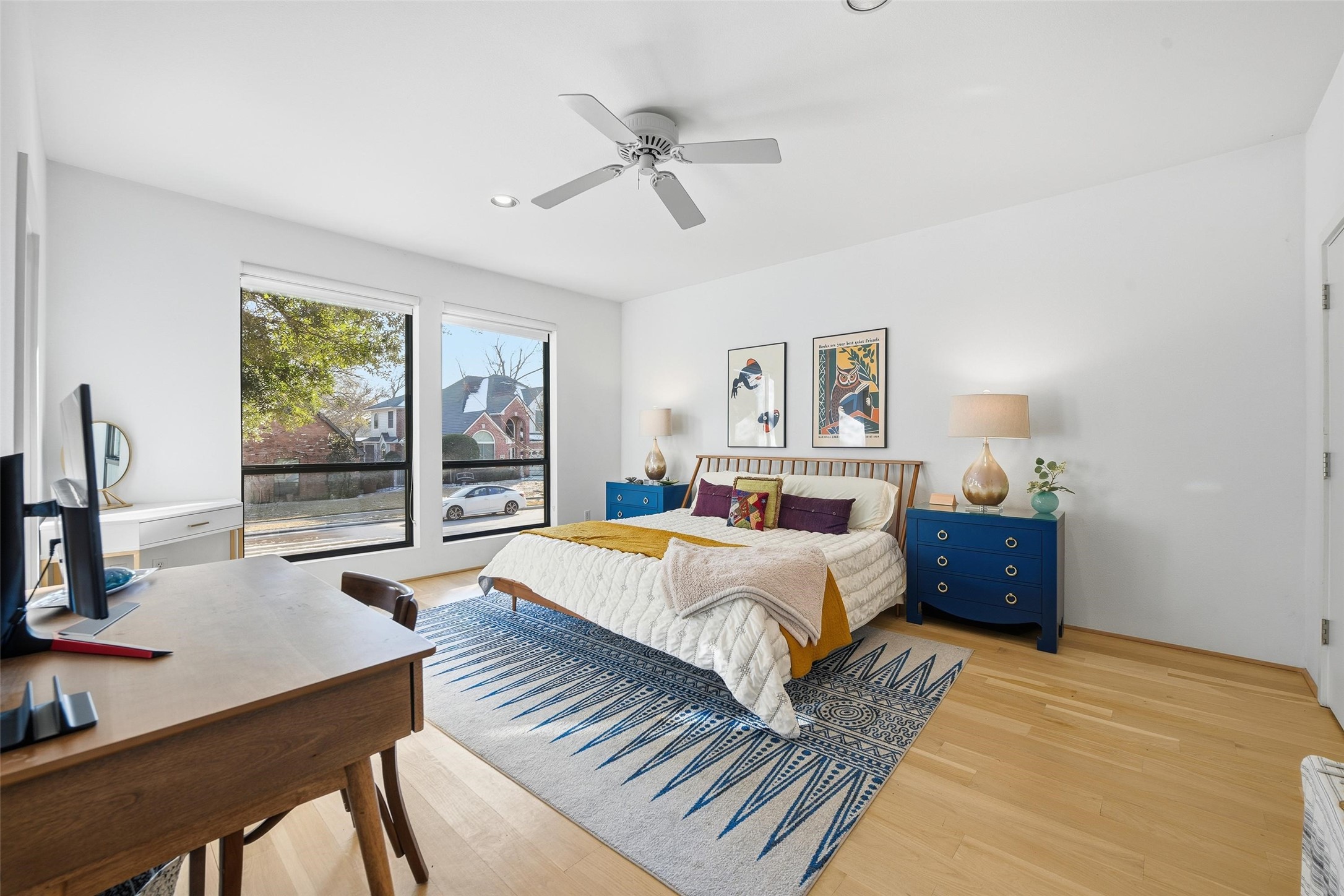 1901 Crockett Circle