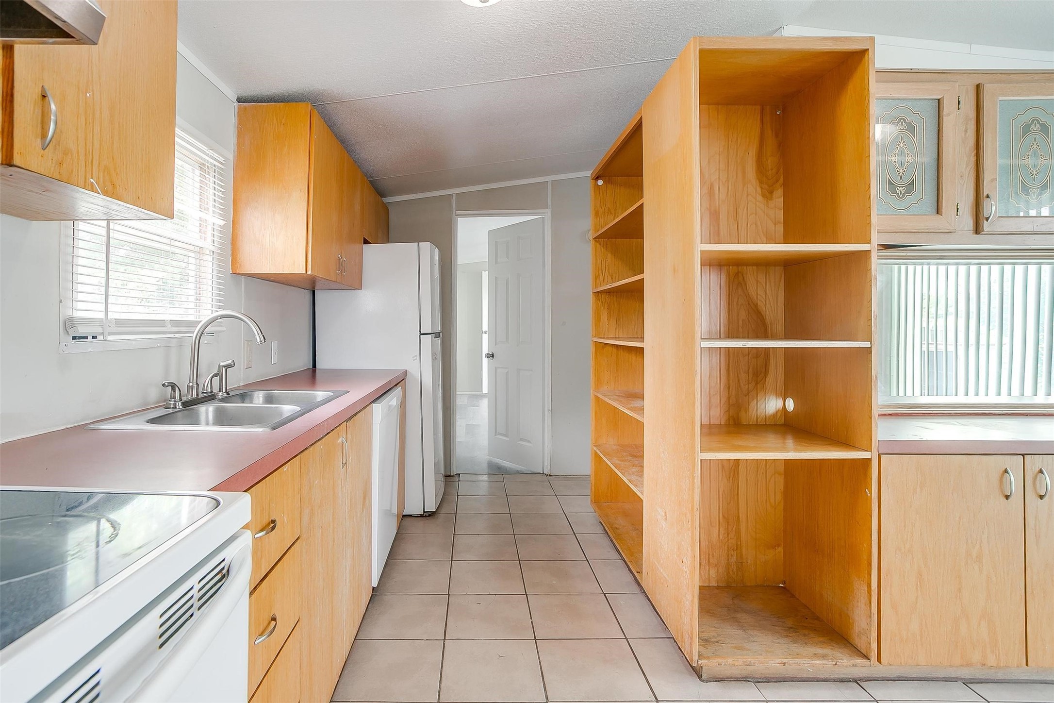 1021 Tanglewood Drive