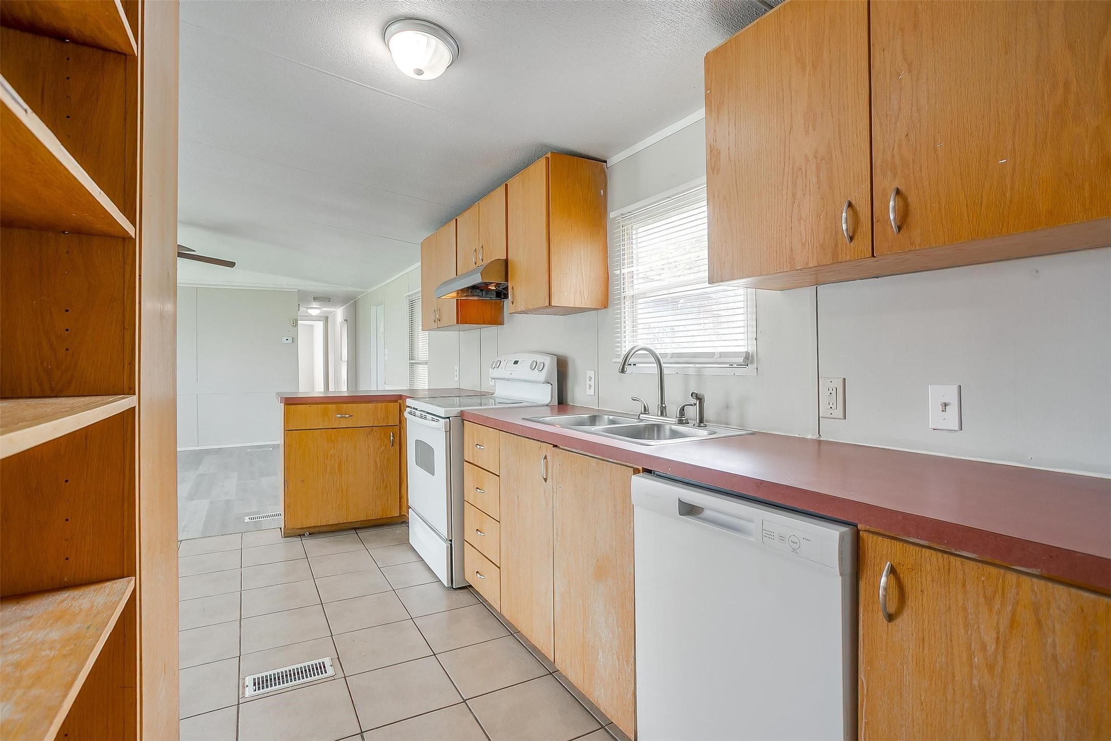 1021 Tanglewood Drive