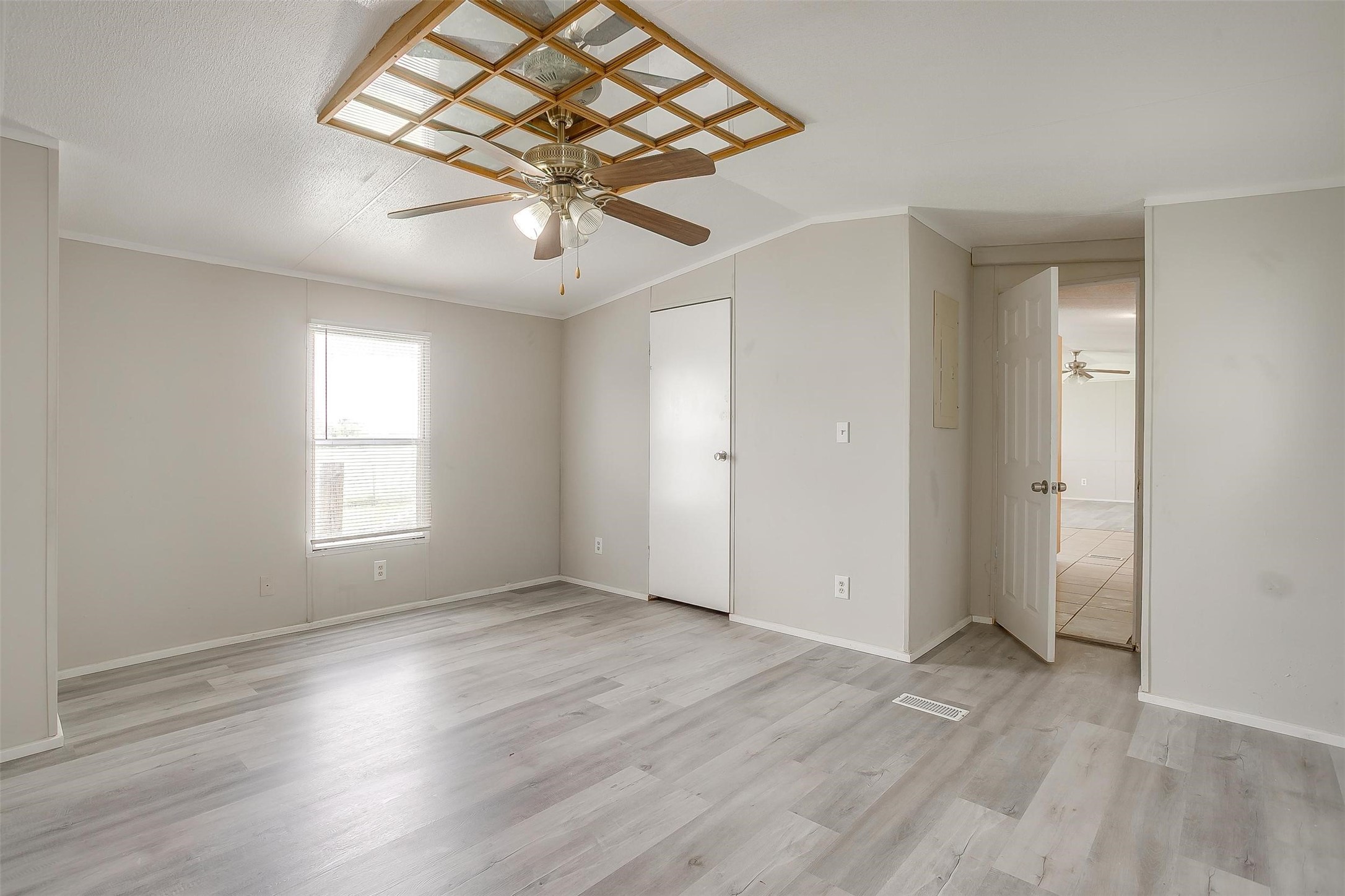 1021 Tanglewood Drive