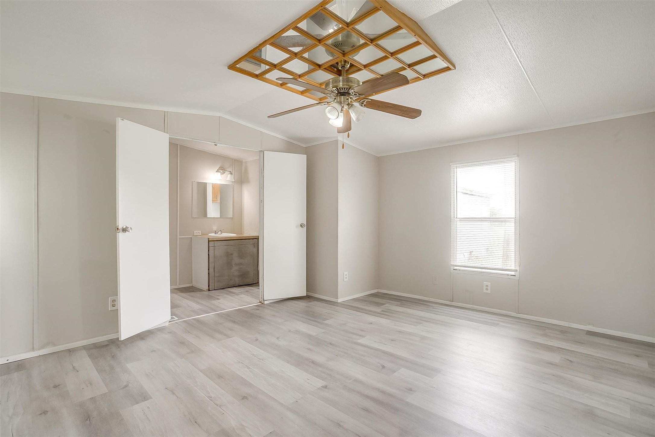 1021 Tanglewood Drive