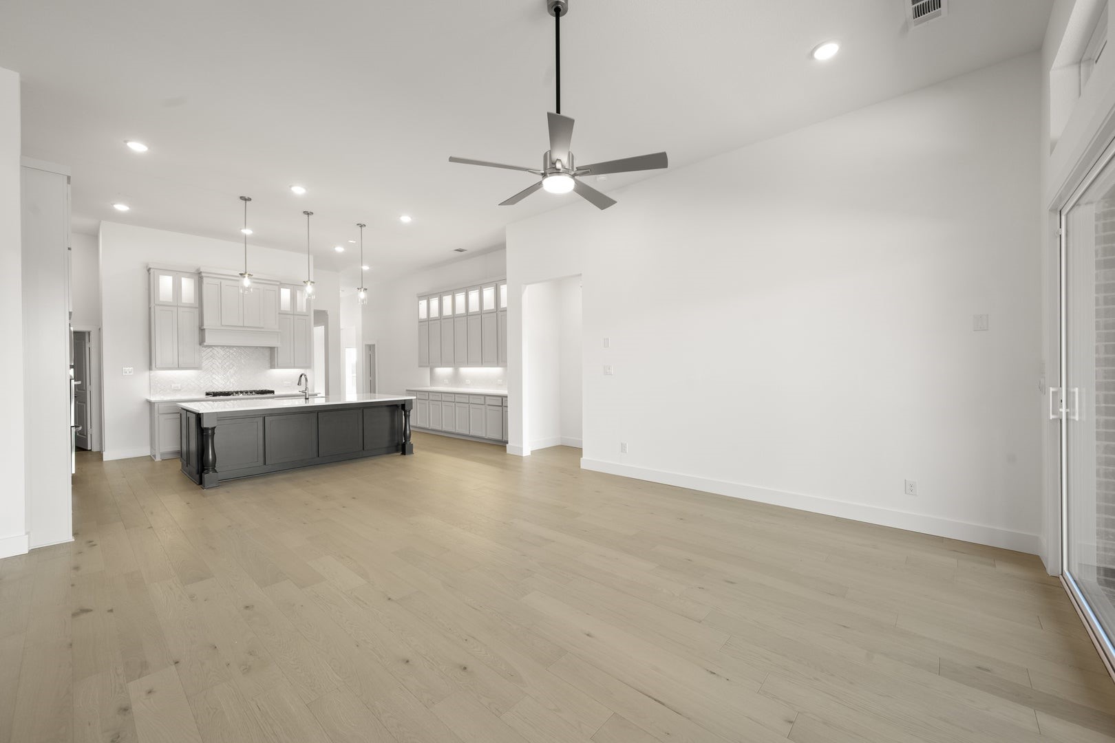 448 Willie Way