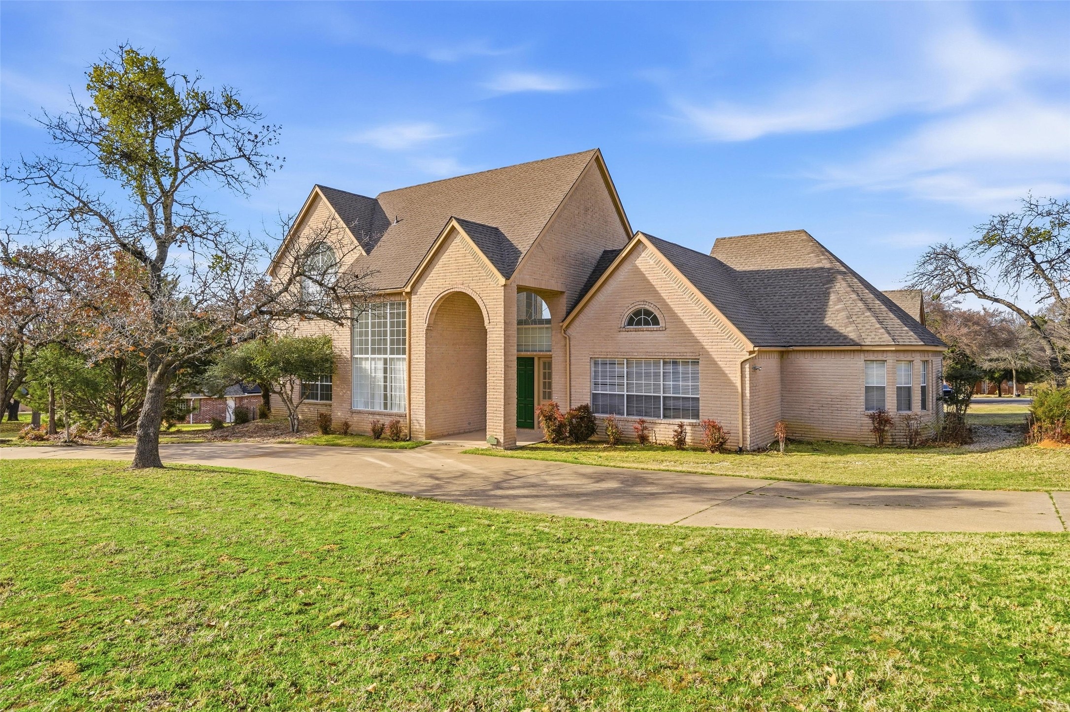 2829 Bent Oaks Drive