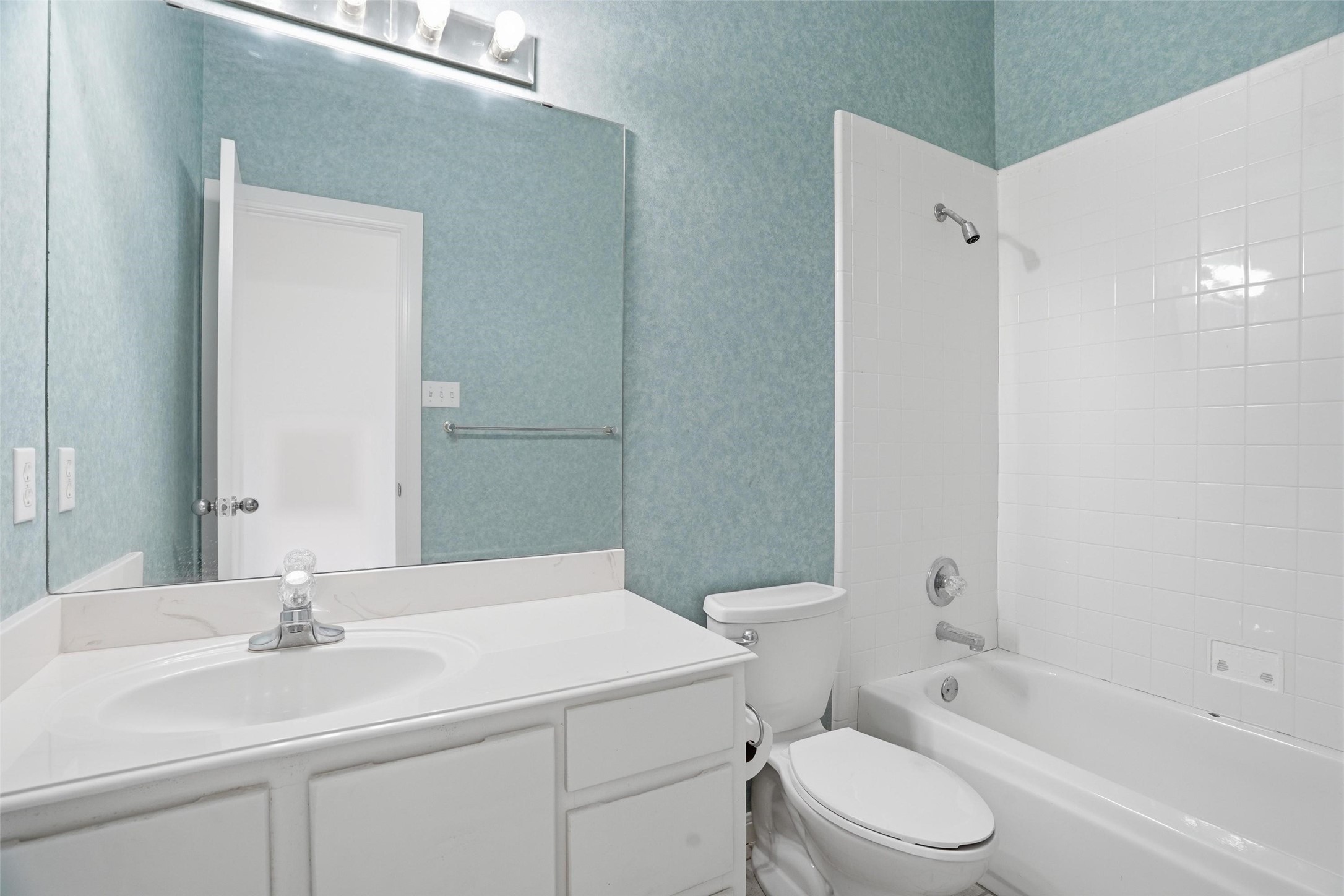 2829 Bent Oaks Drive