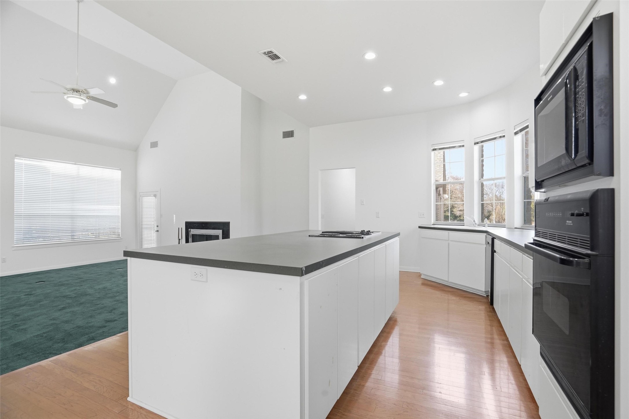 2829 Bent Oaks Drive