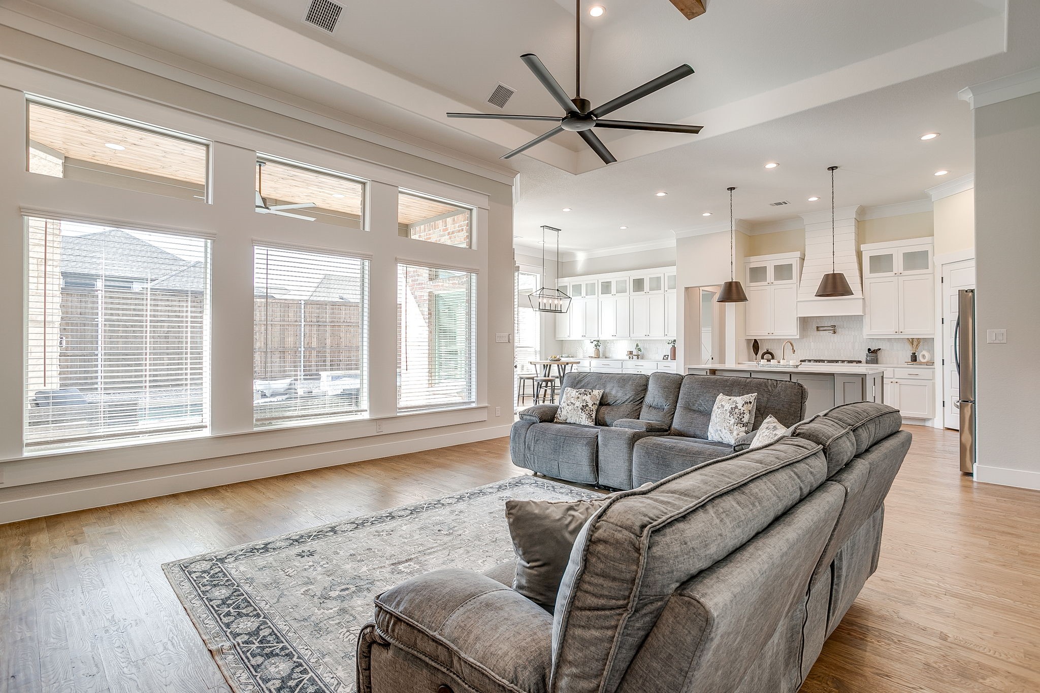 13921 E Riviera Drive