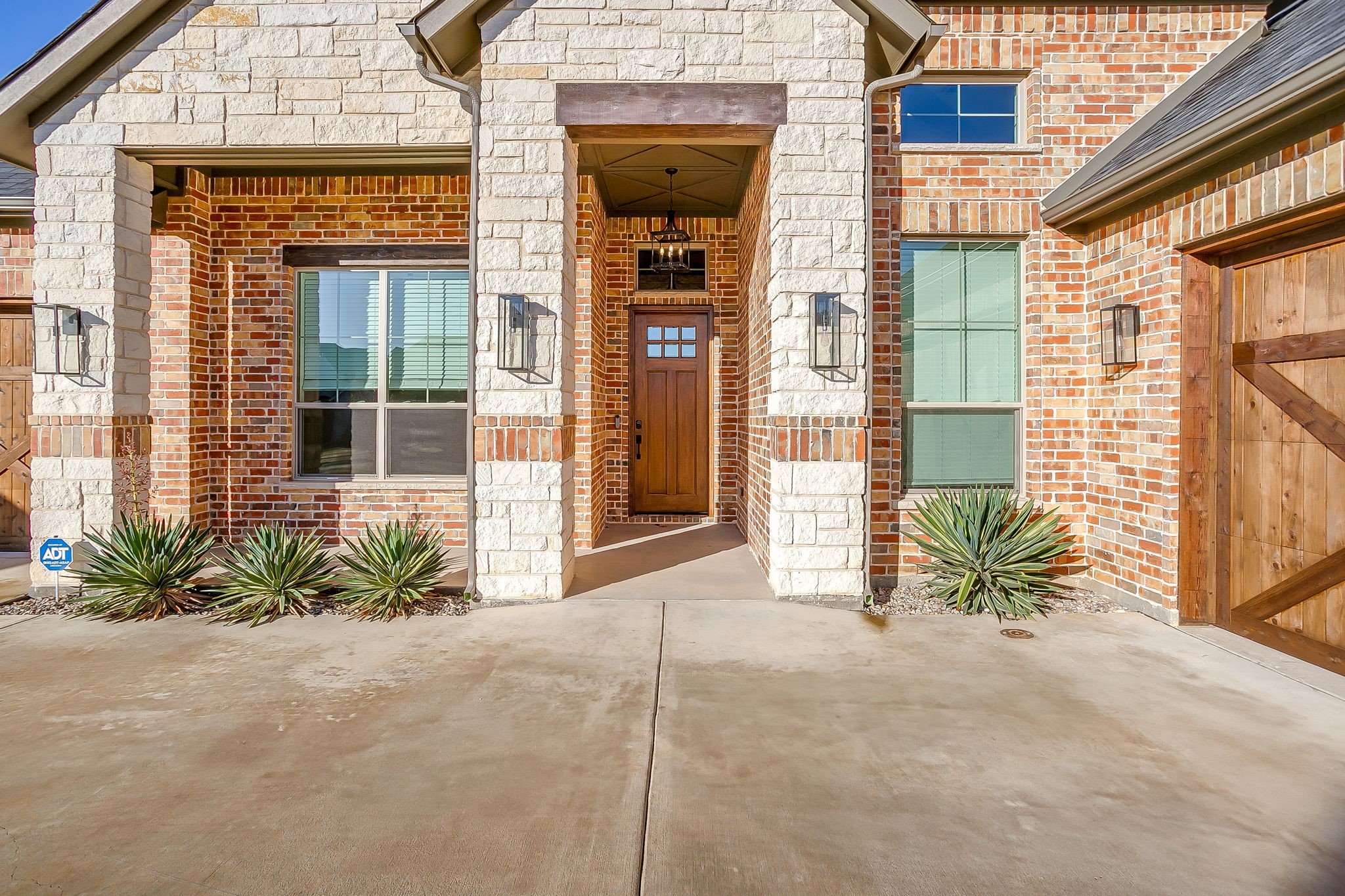 13921 E Riviera Drive