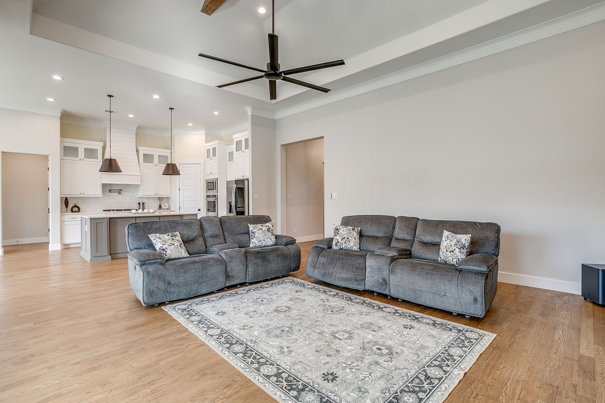 13921 E Riviera Drive