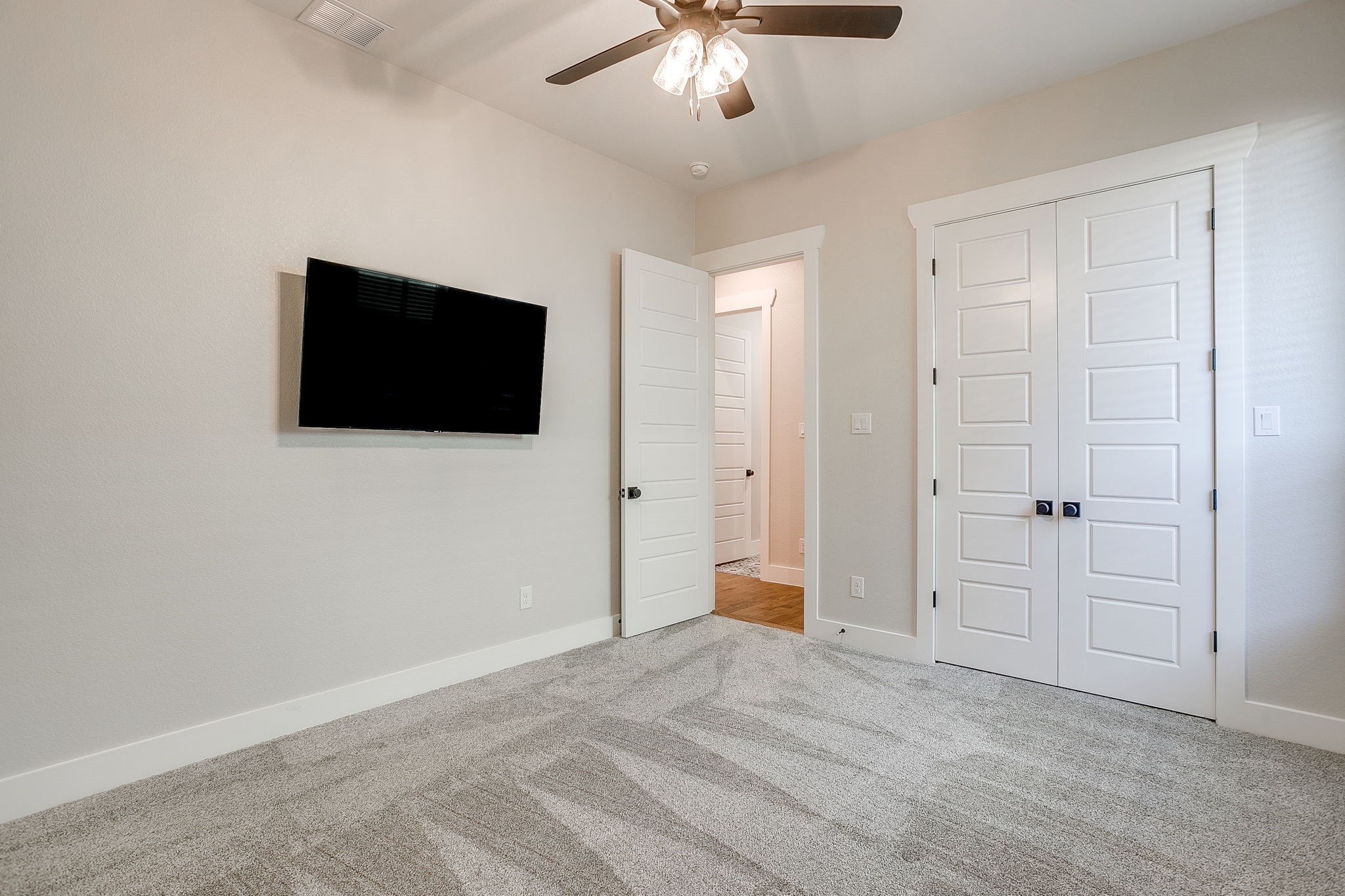 13921 E Riviera Drive