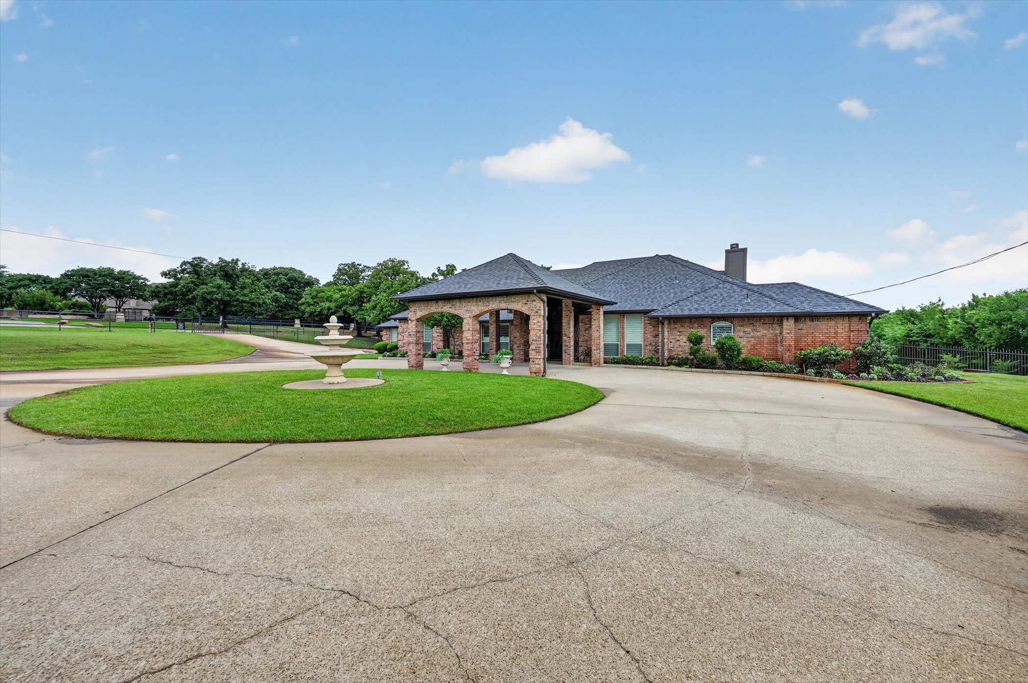 7401 Bent Trail