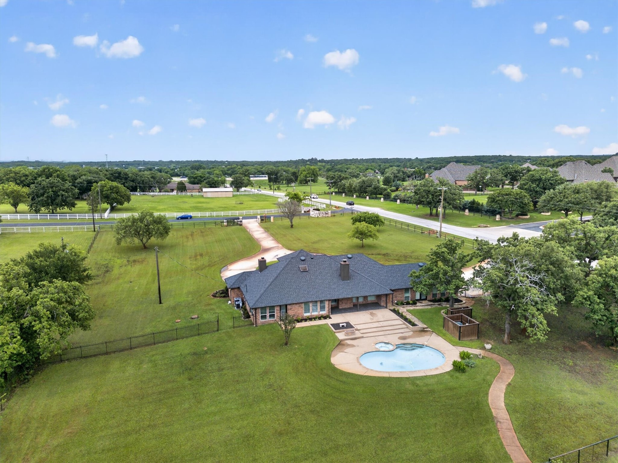 7401 Bent Trail