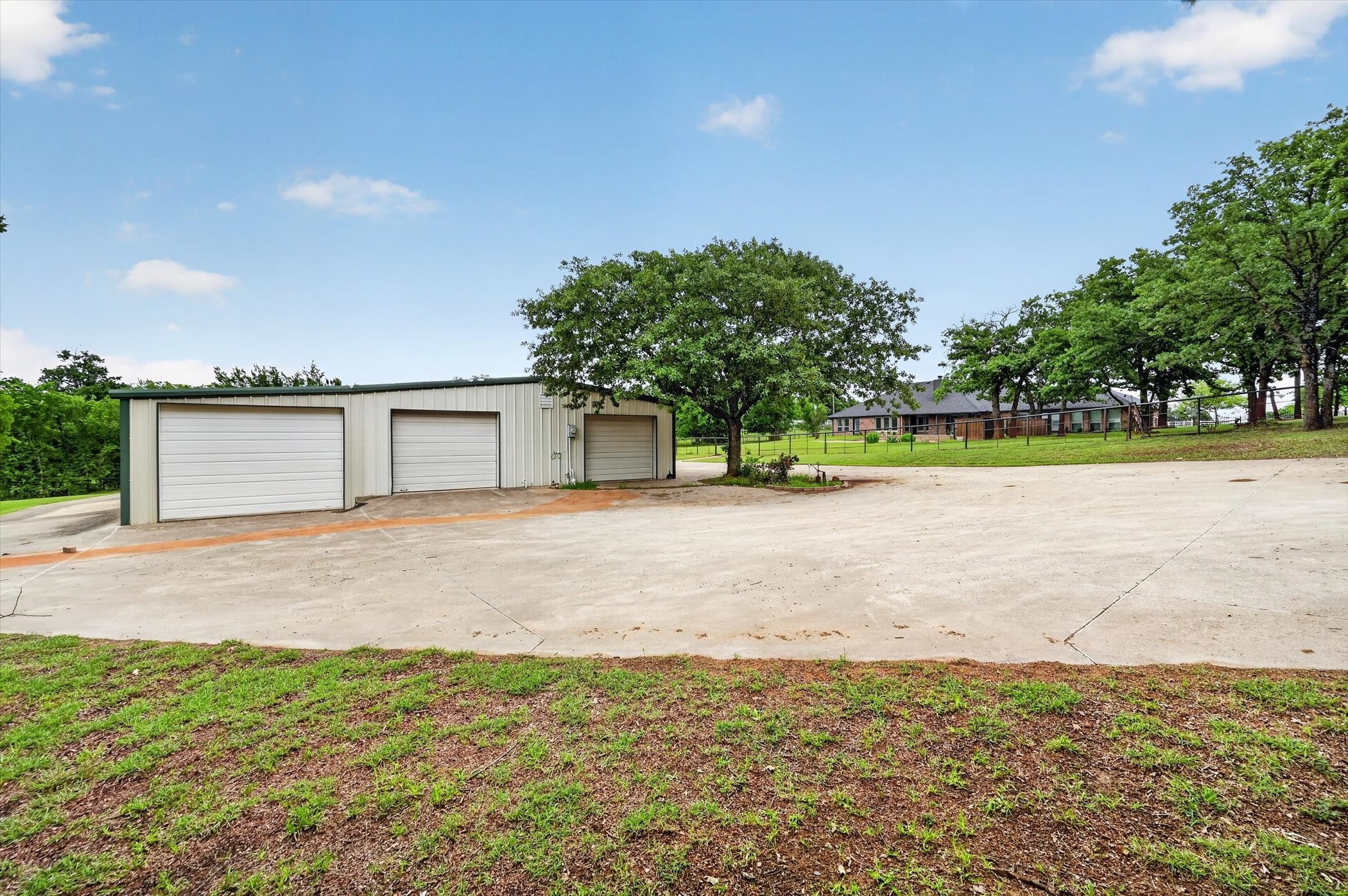 7401 Bent Trail