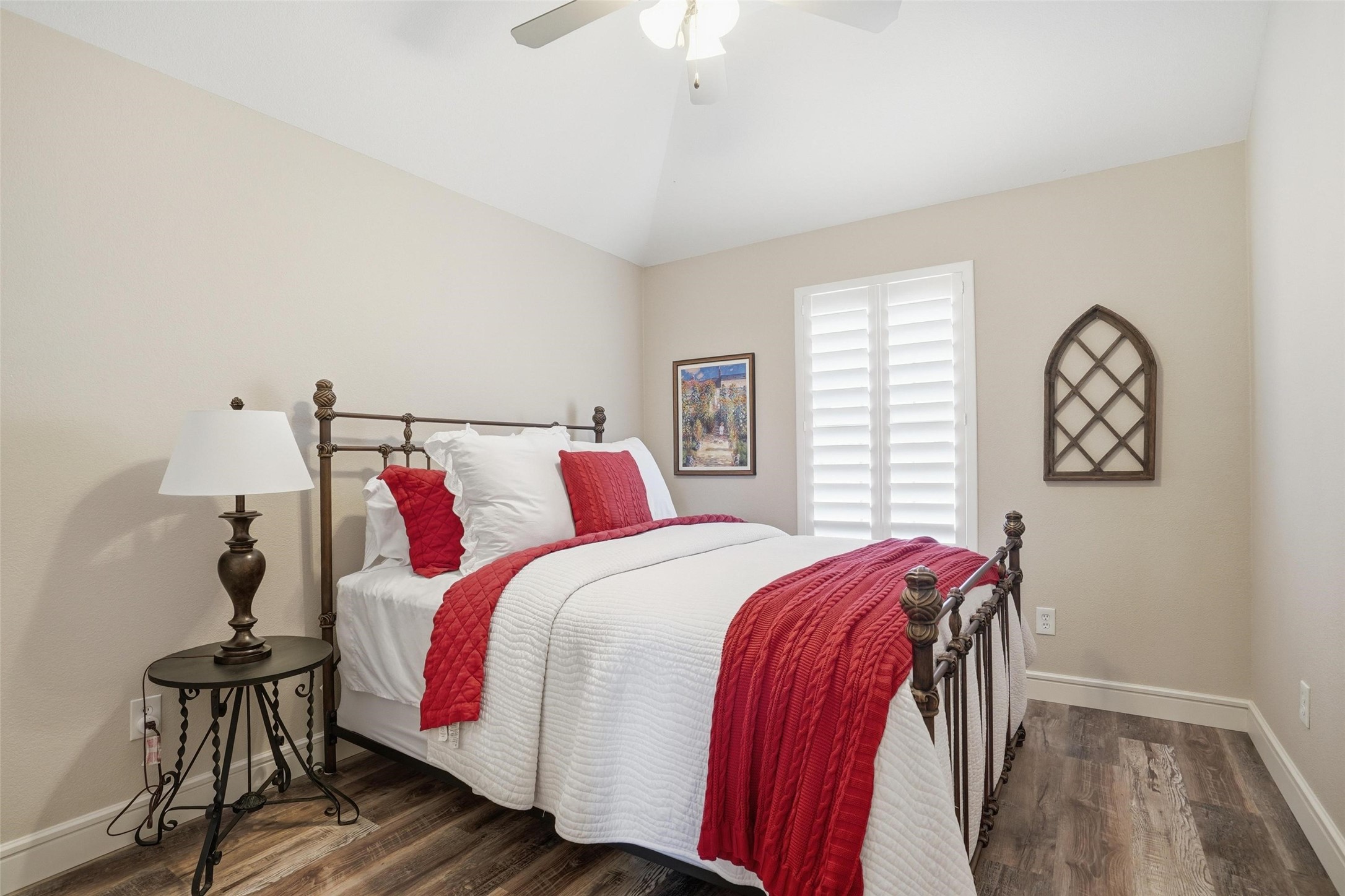 6812 Wild Stallion Road