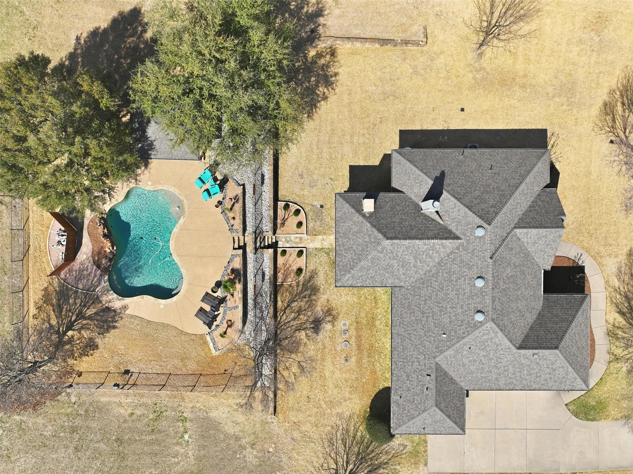 6812 Wild Stallion Road