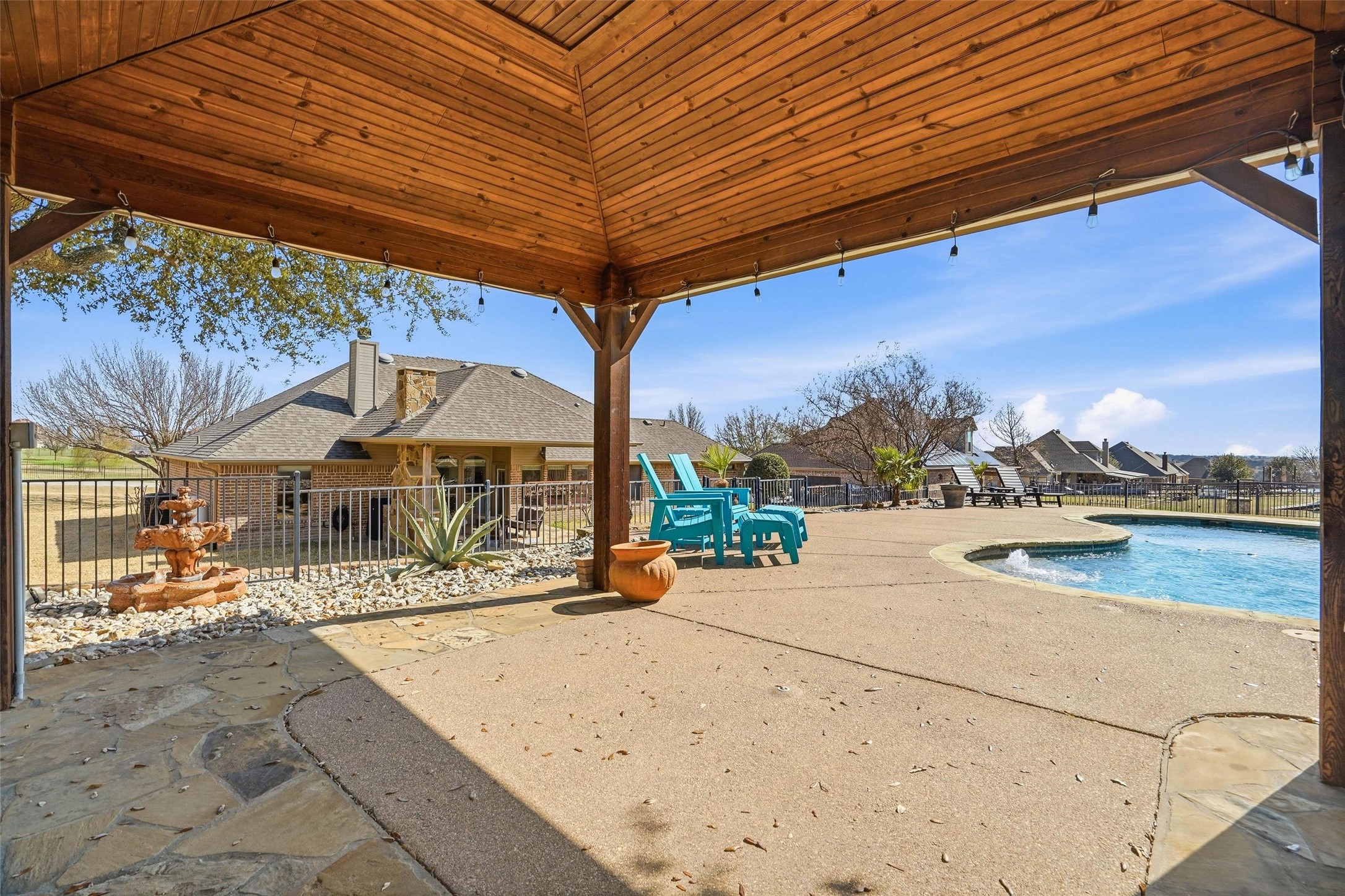6812 Wild Stallion Road