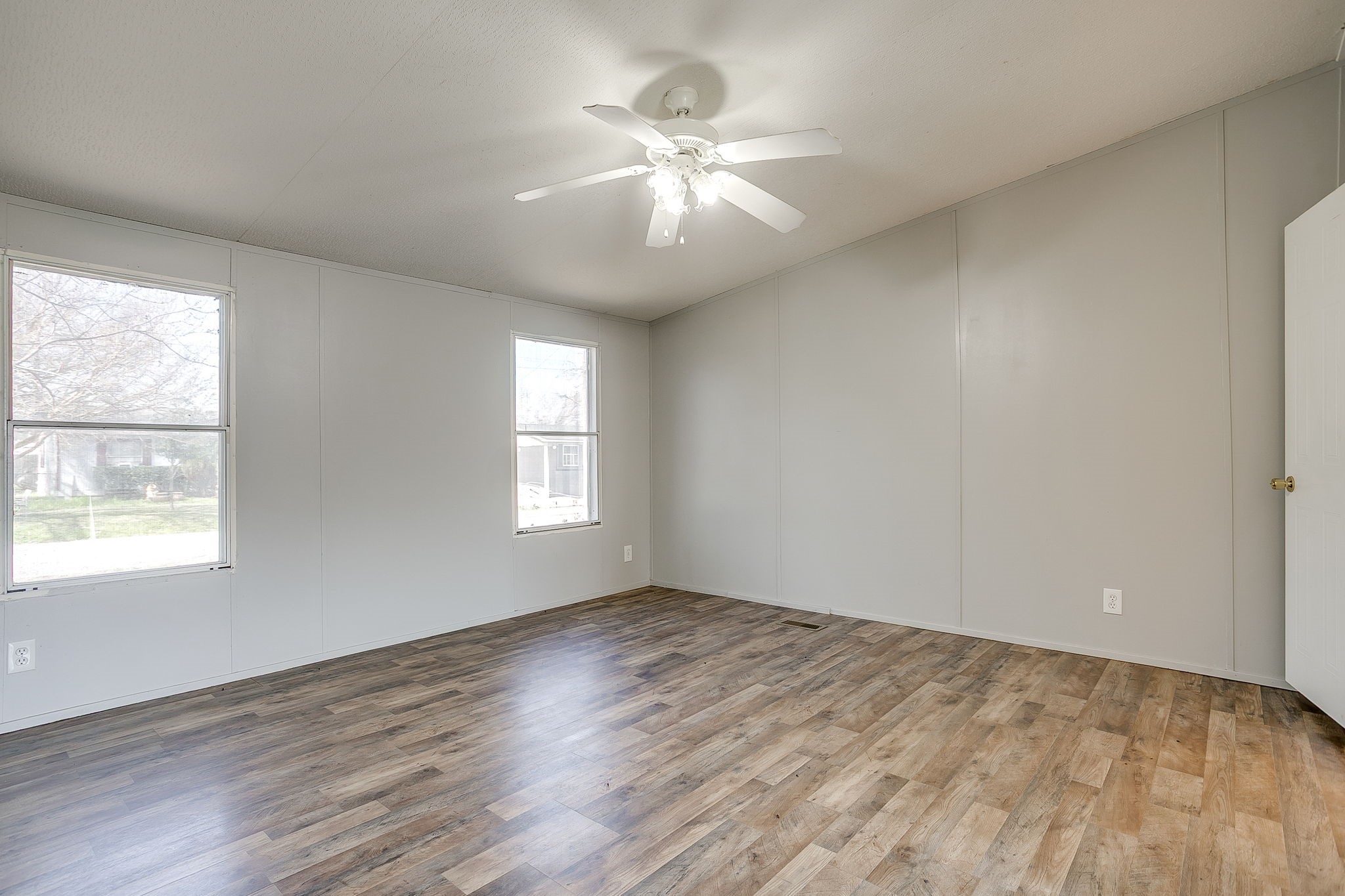 646 Whisperview Circle