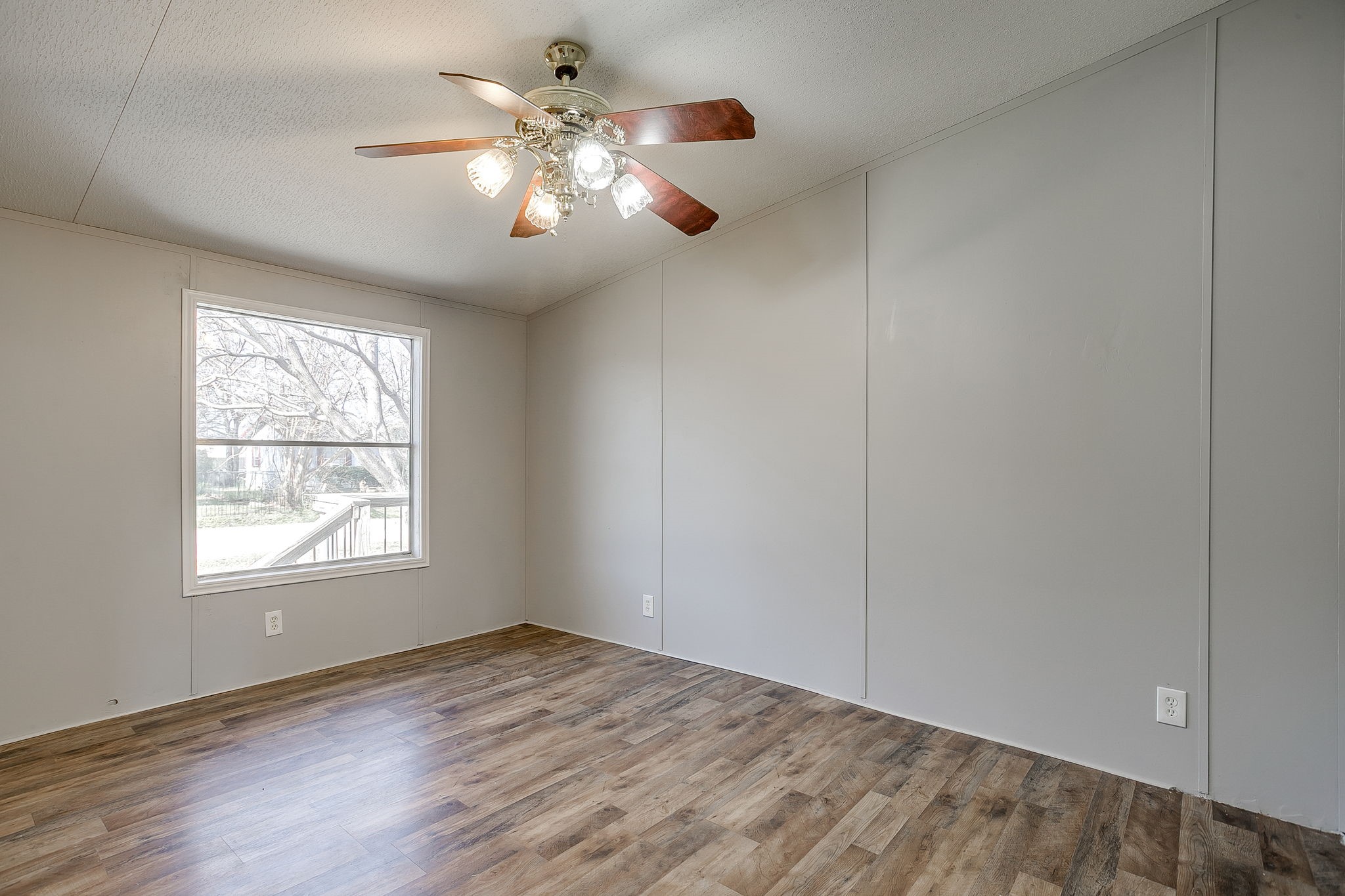 646 Whisperview Circle