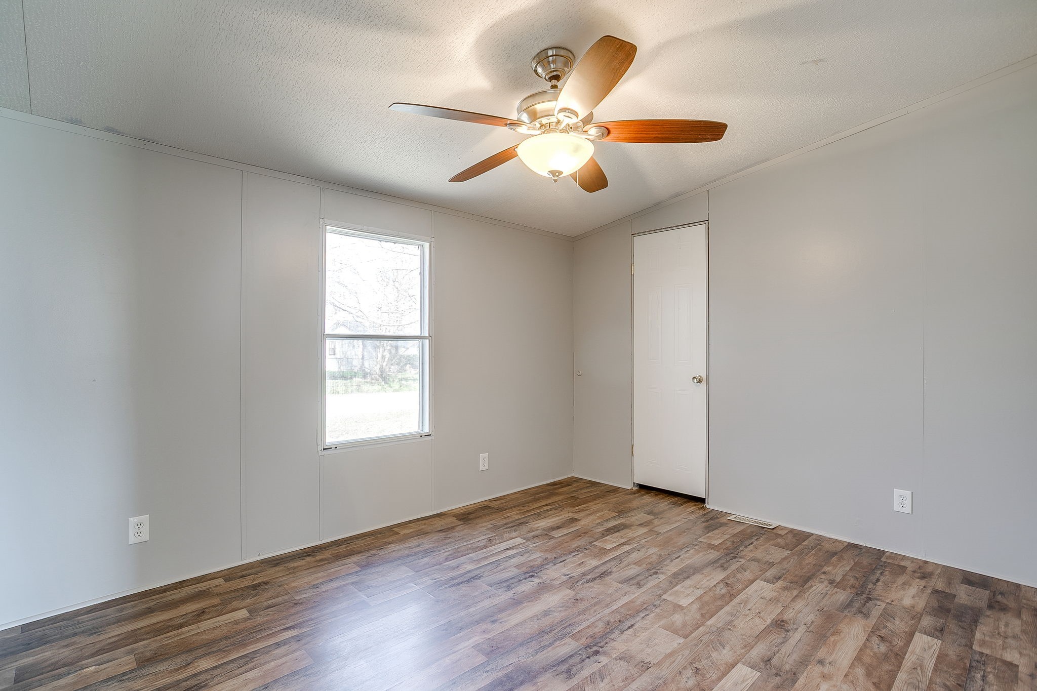 646 Whisperview Circle