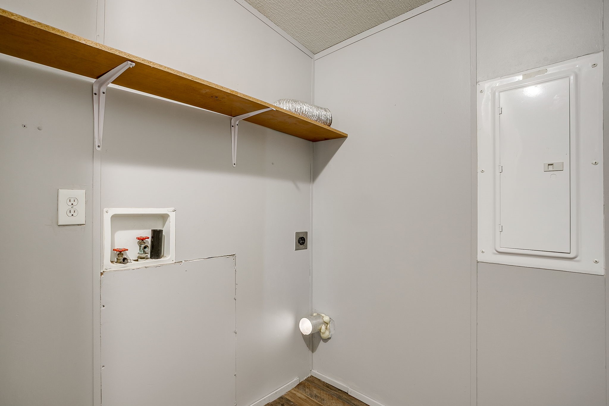 646 Whisperview Circle