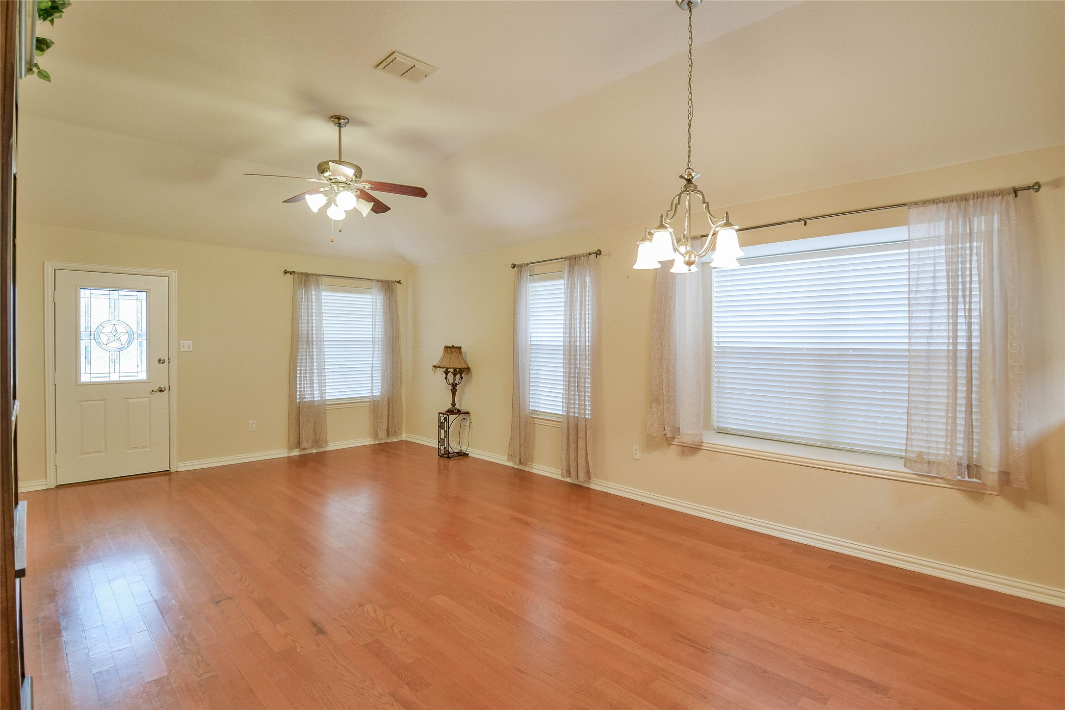 1010 Hayden Court