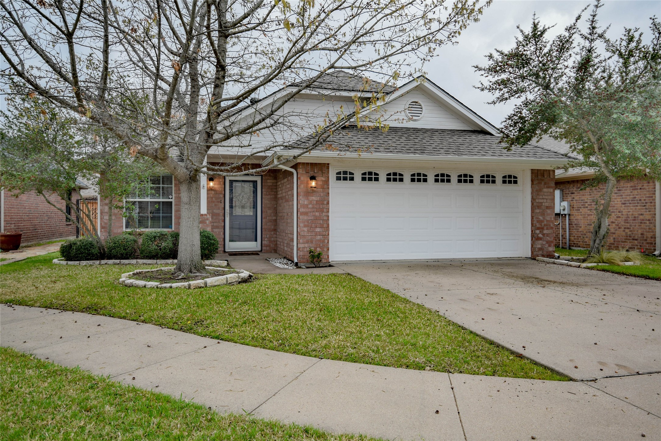 1010 Hayden Court
