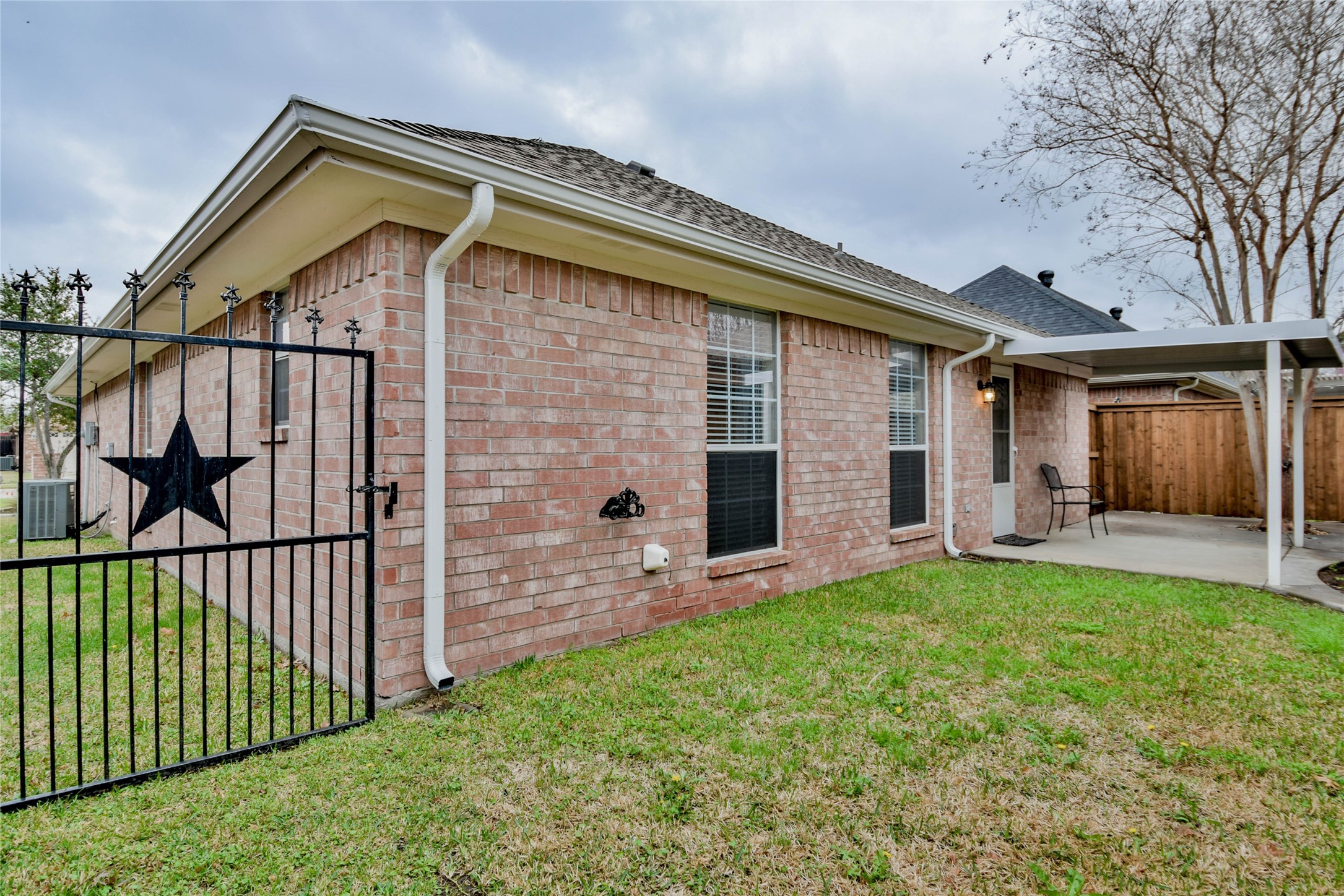 1010 Hayden Court