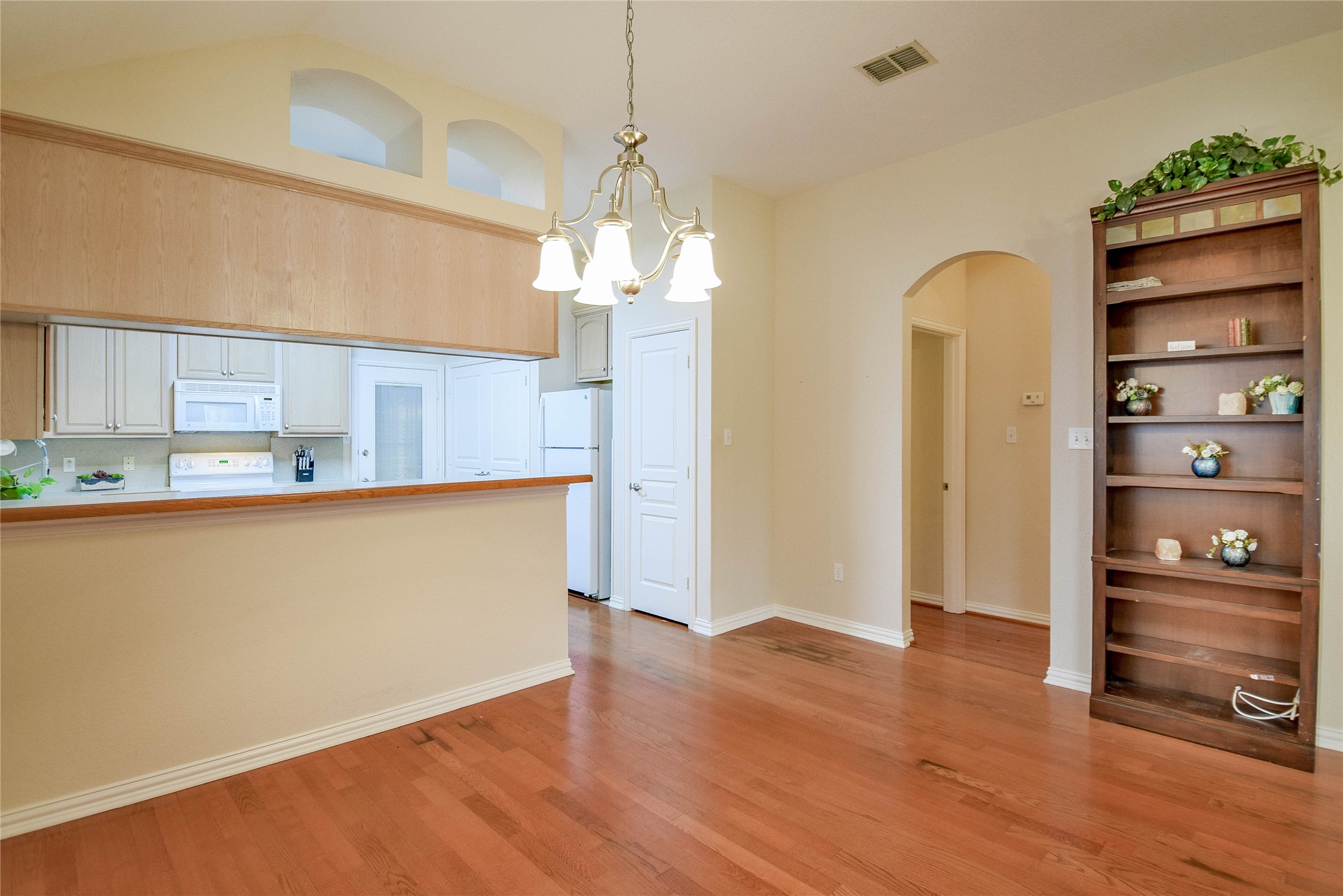 1010 Hayden Court