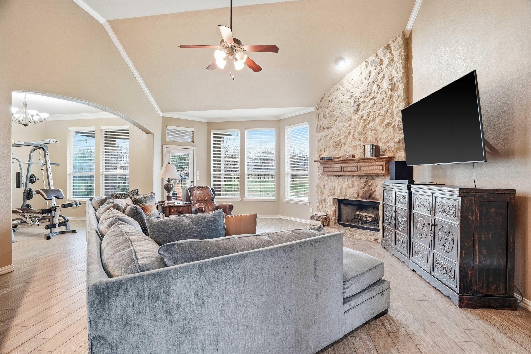 4008 Glenwood Drive