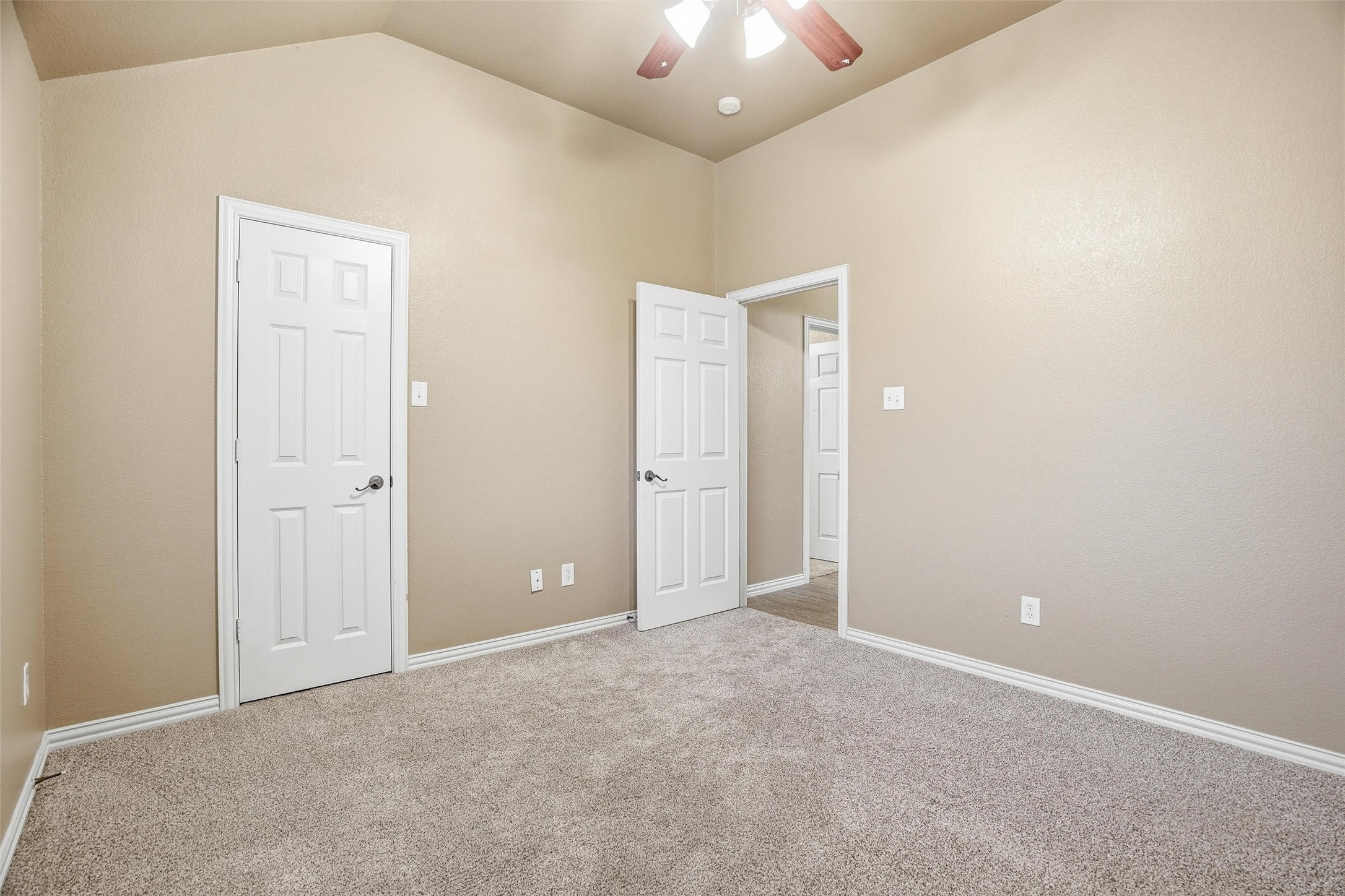 4008 Glenwood Drive