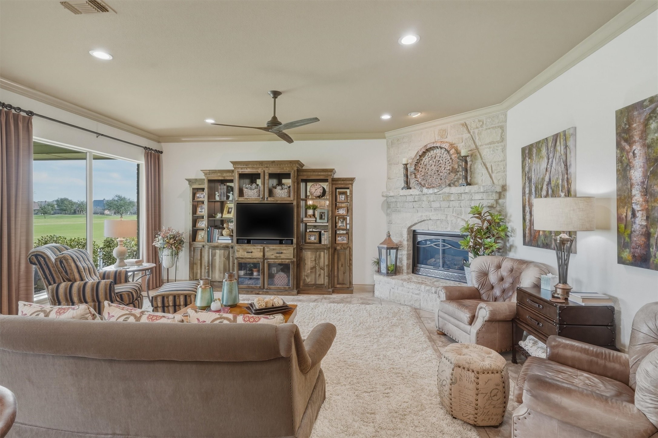 1404 Amsterdam Court