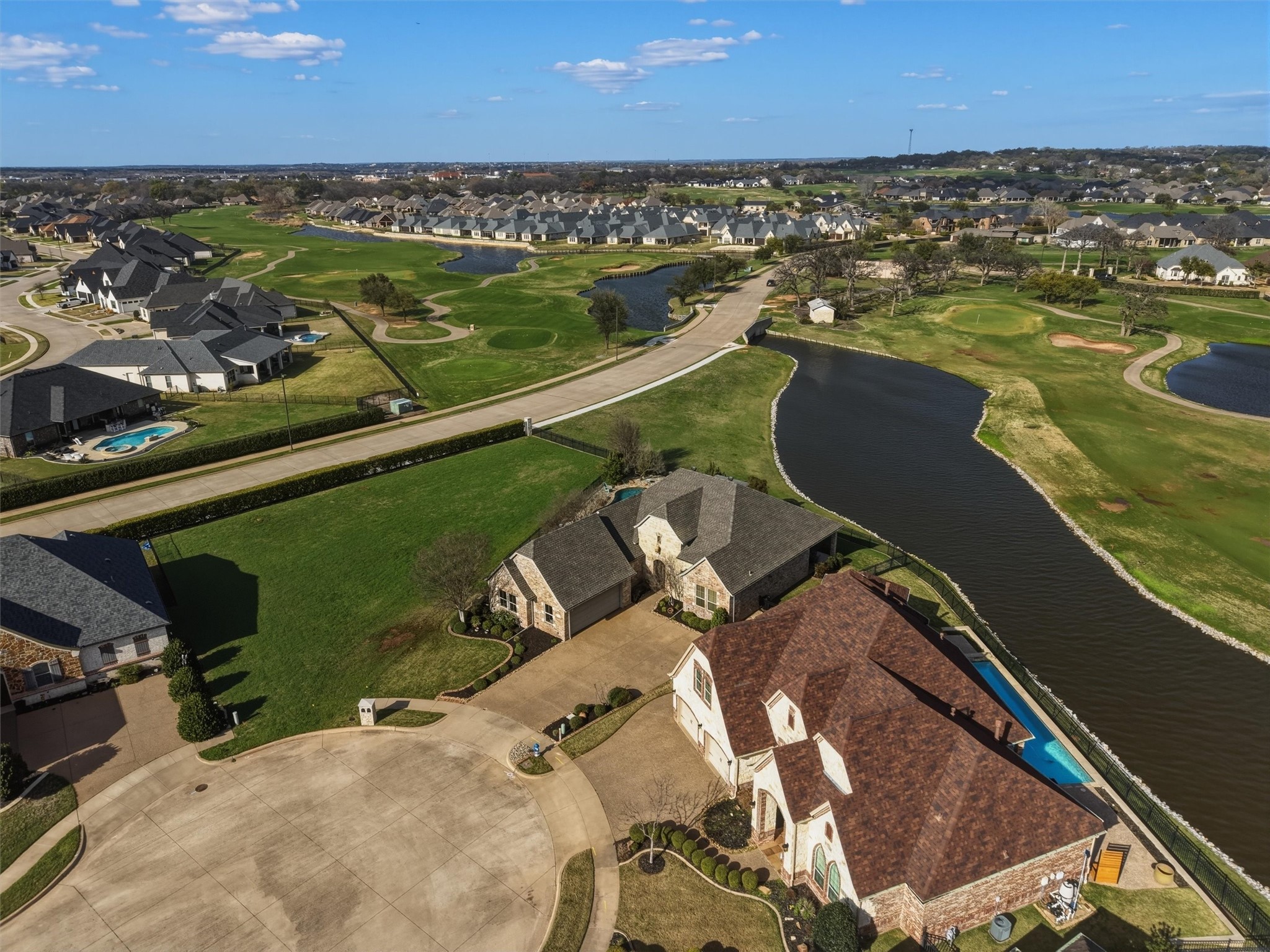 1404 Amsterdam Court