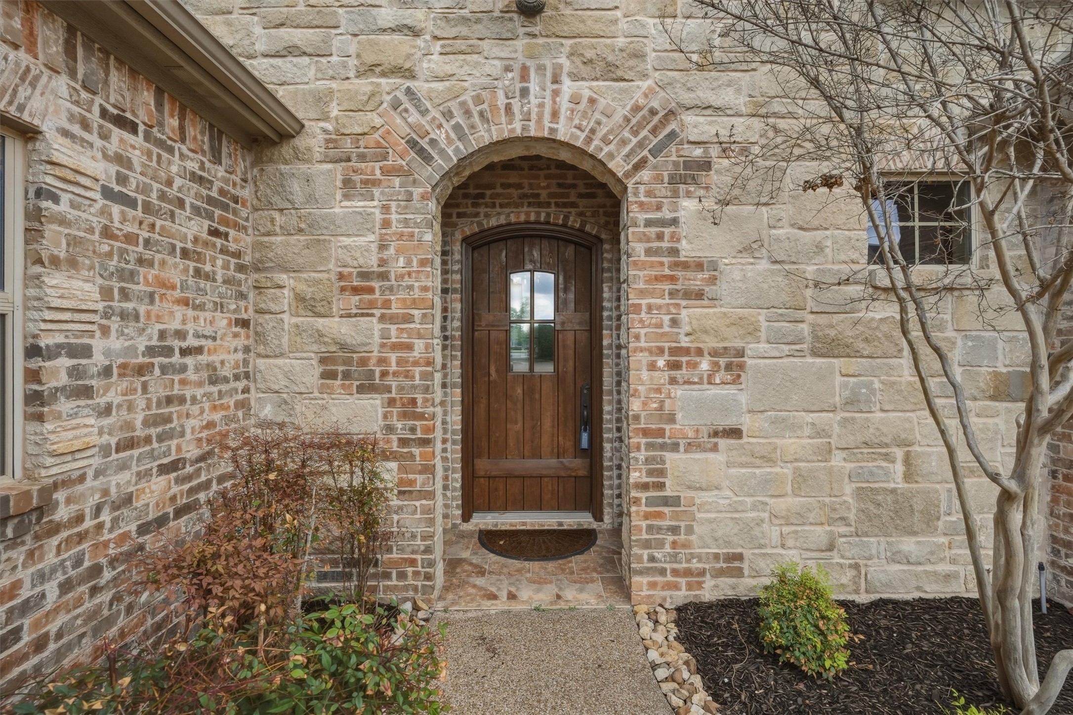 1404 Amsterdam Court